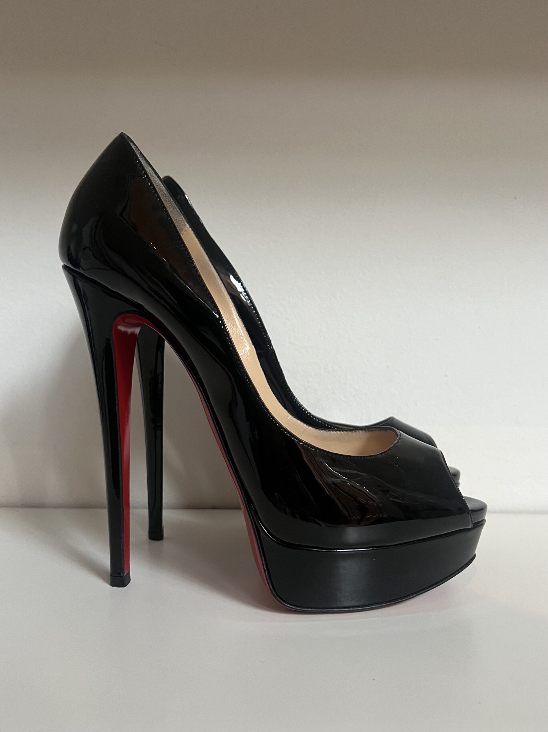 Scarpe open toe nere discount