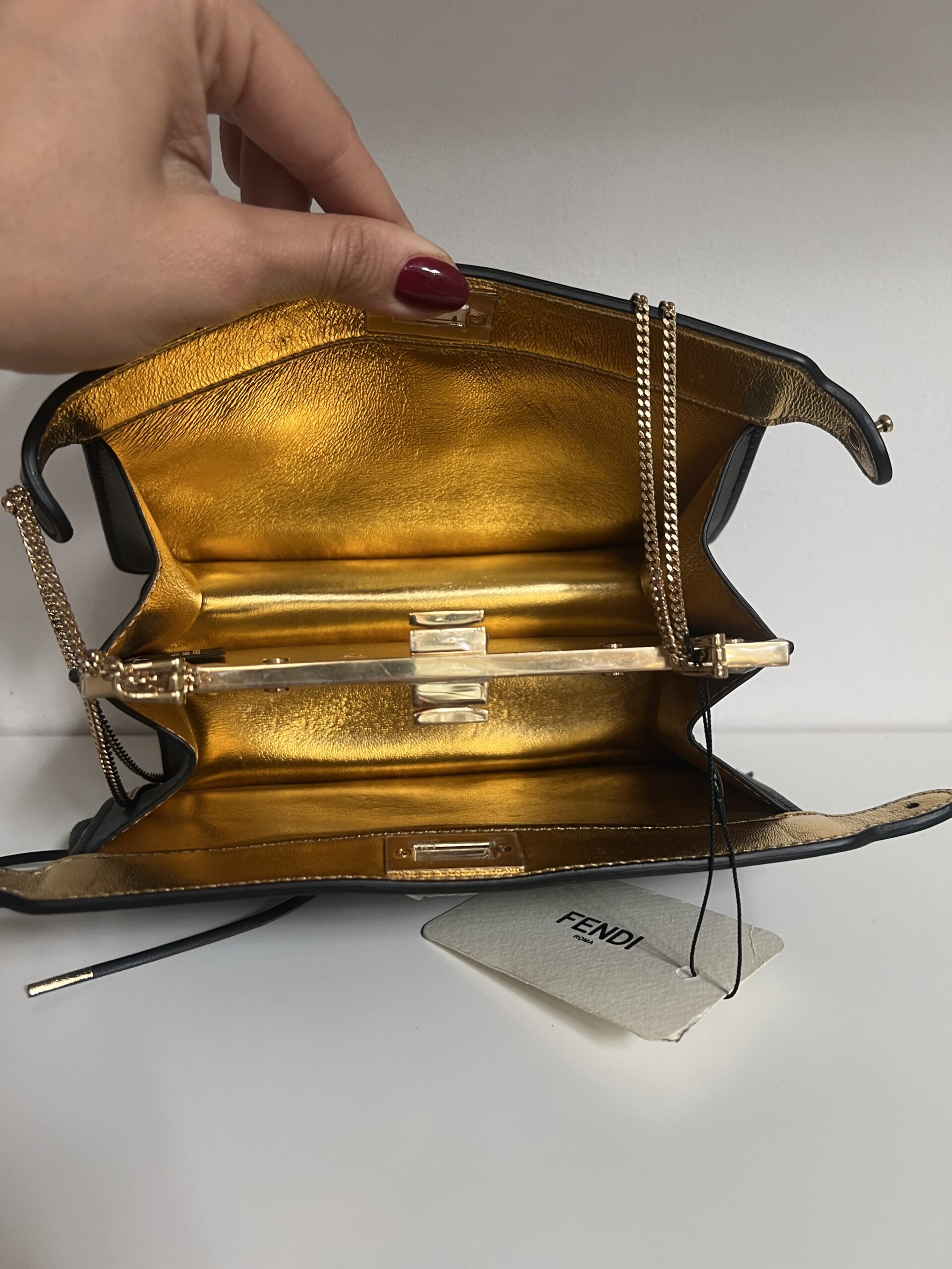 POCHETTE PEEKABOO CON FRANGE FENDI