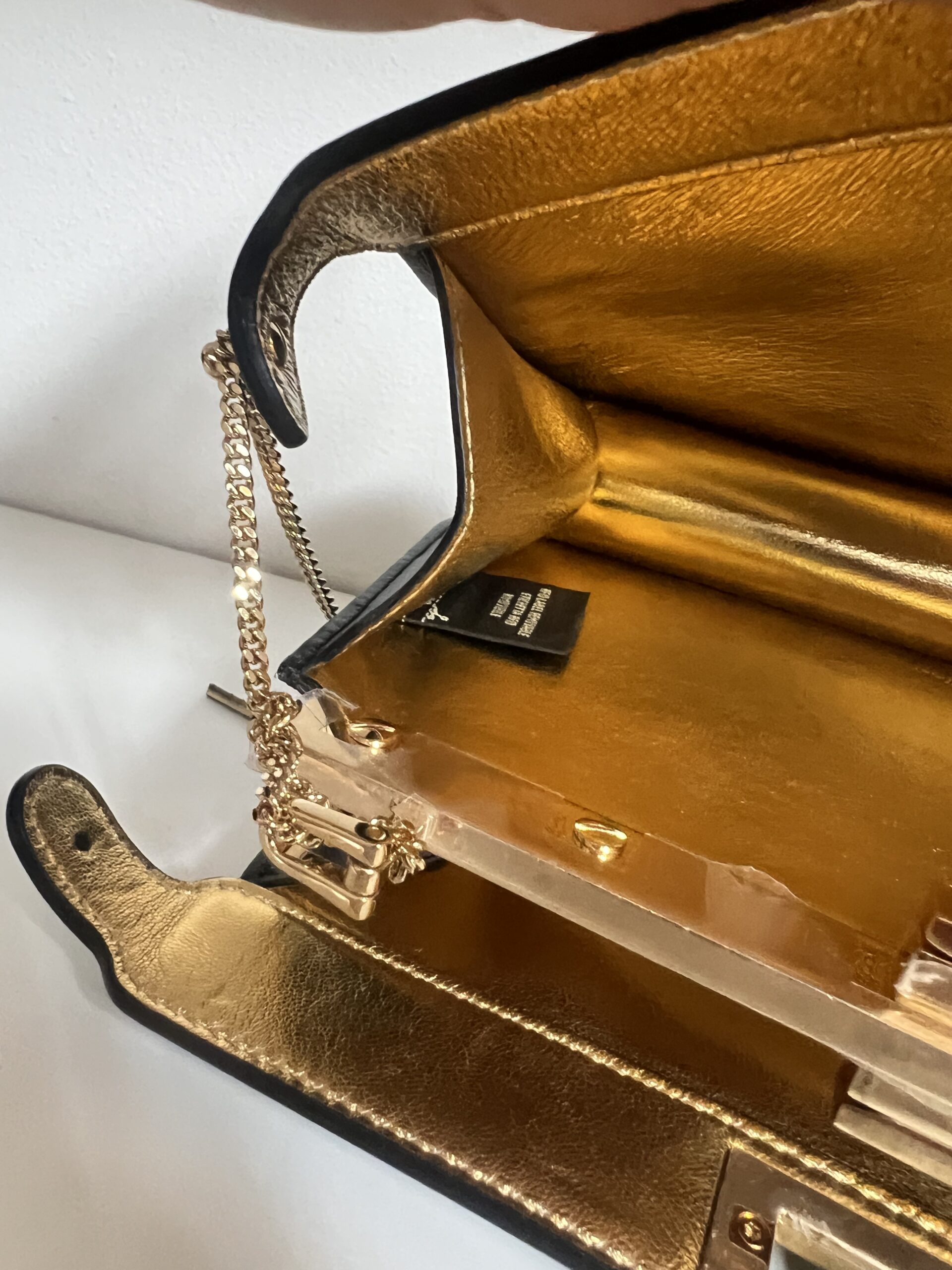 POCHETTE PEEKABOO CON FRANGE FENDI