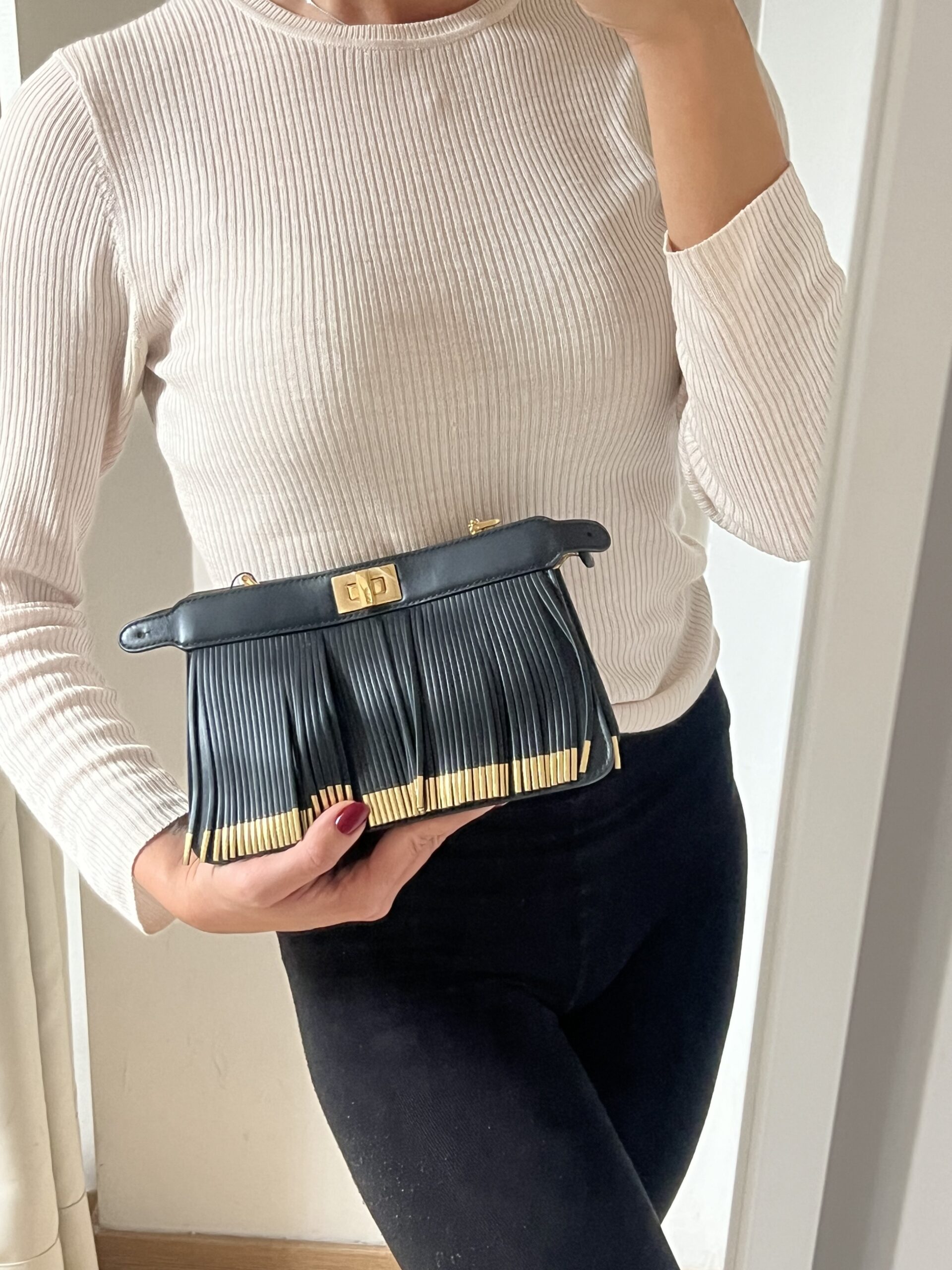 POCHETTE PEEKABOO CON FRANGE FENDI