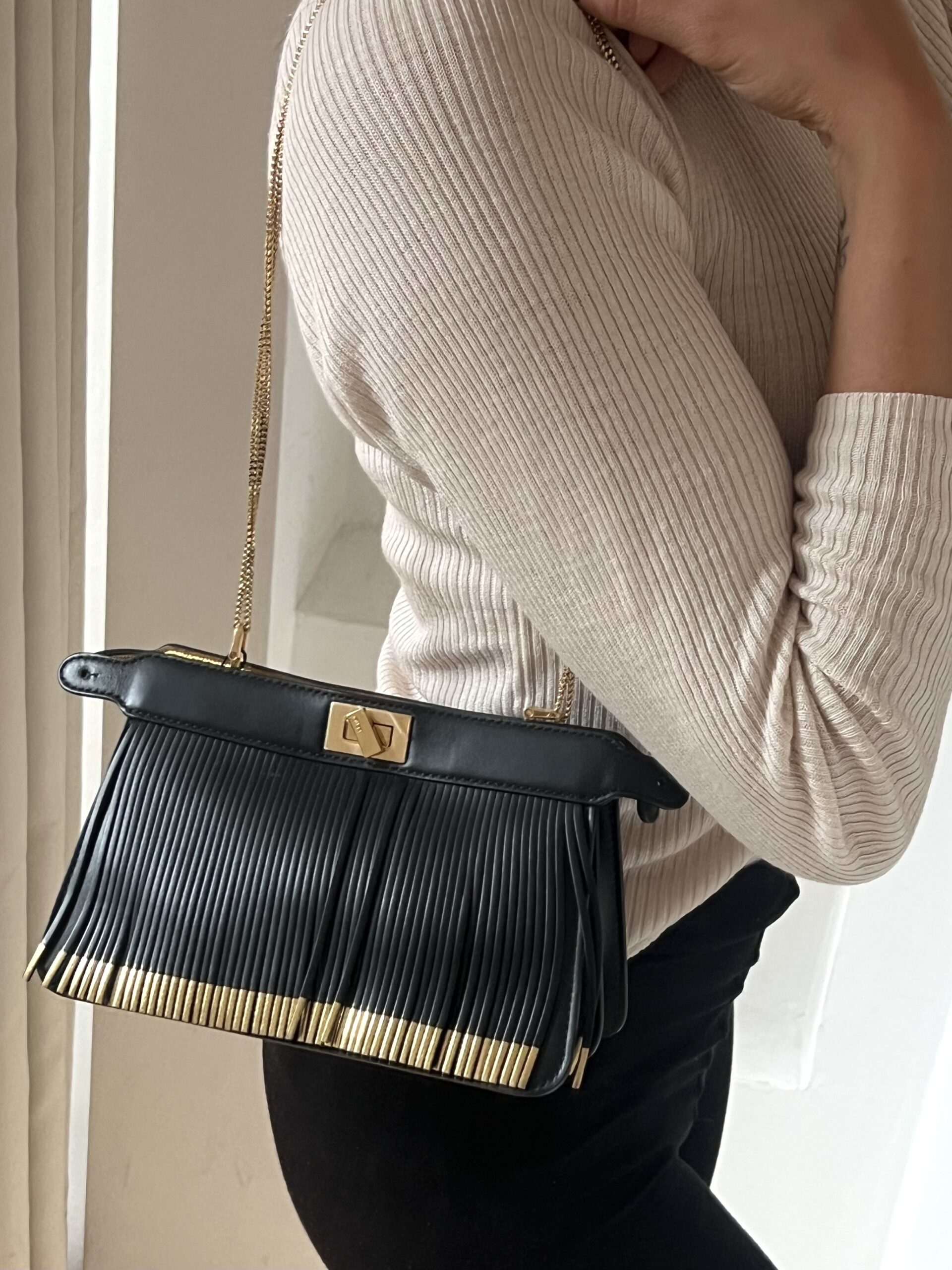 POCHETTE PEEKABOO CON FRANGE FENDI