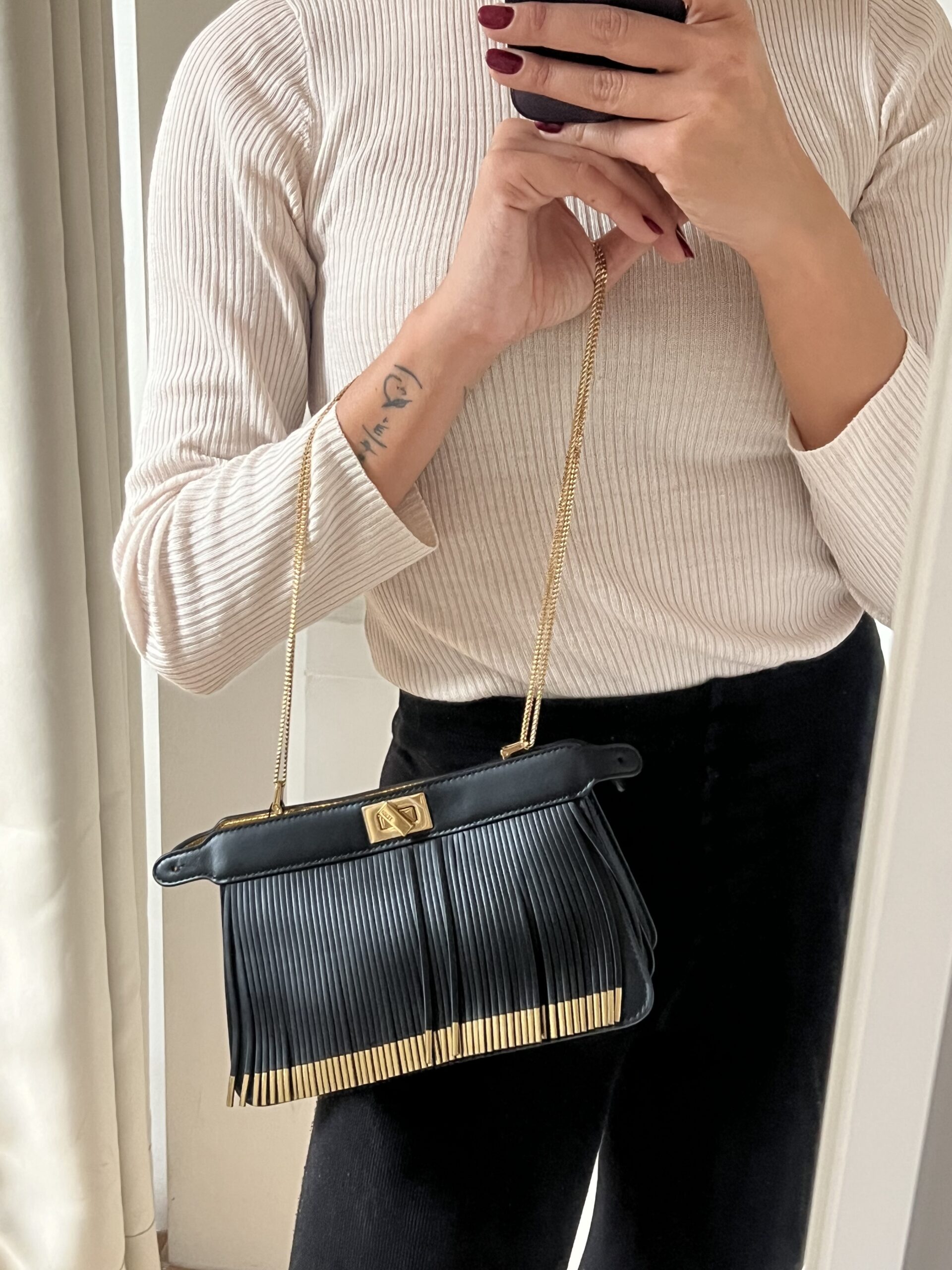 POCHETTE PEEKABOO CON FRANGE FENDI