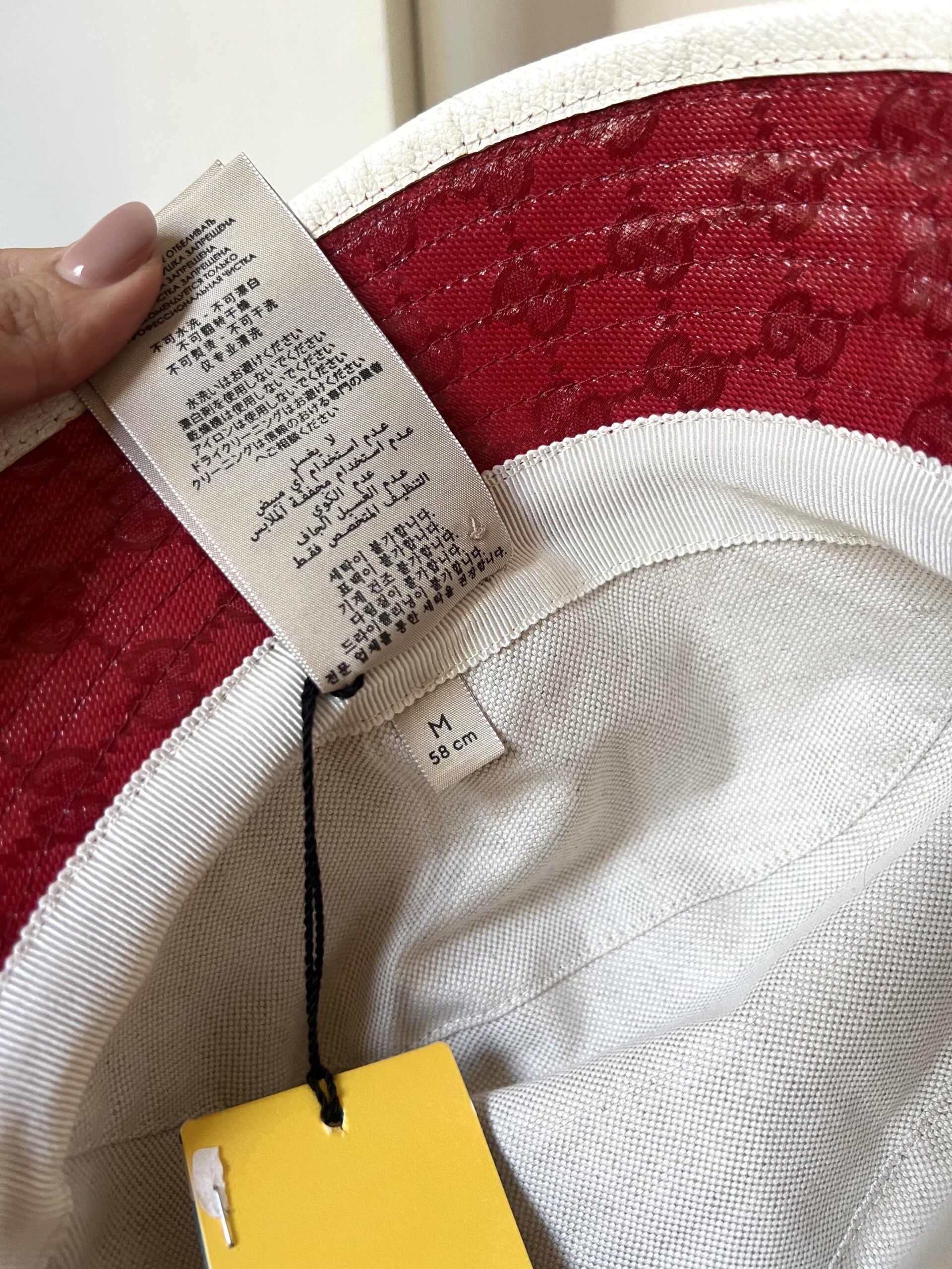 CAPPELLO PESCATORA ADIDAS PER GUCCI