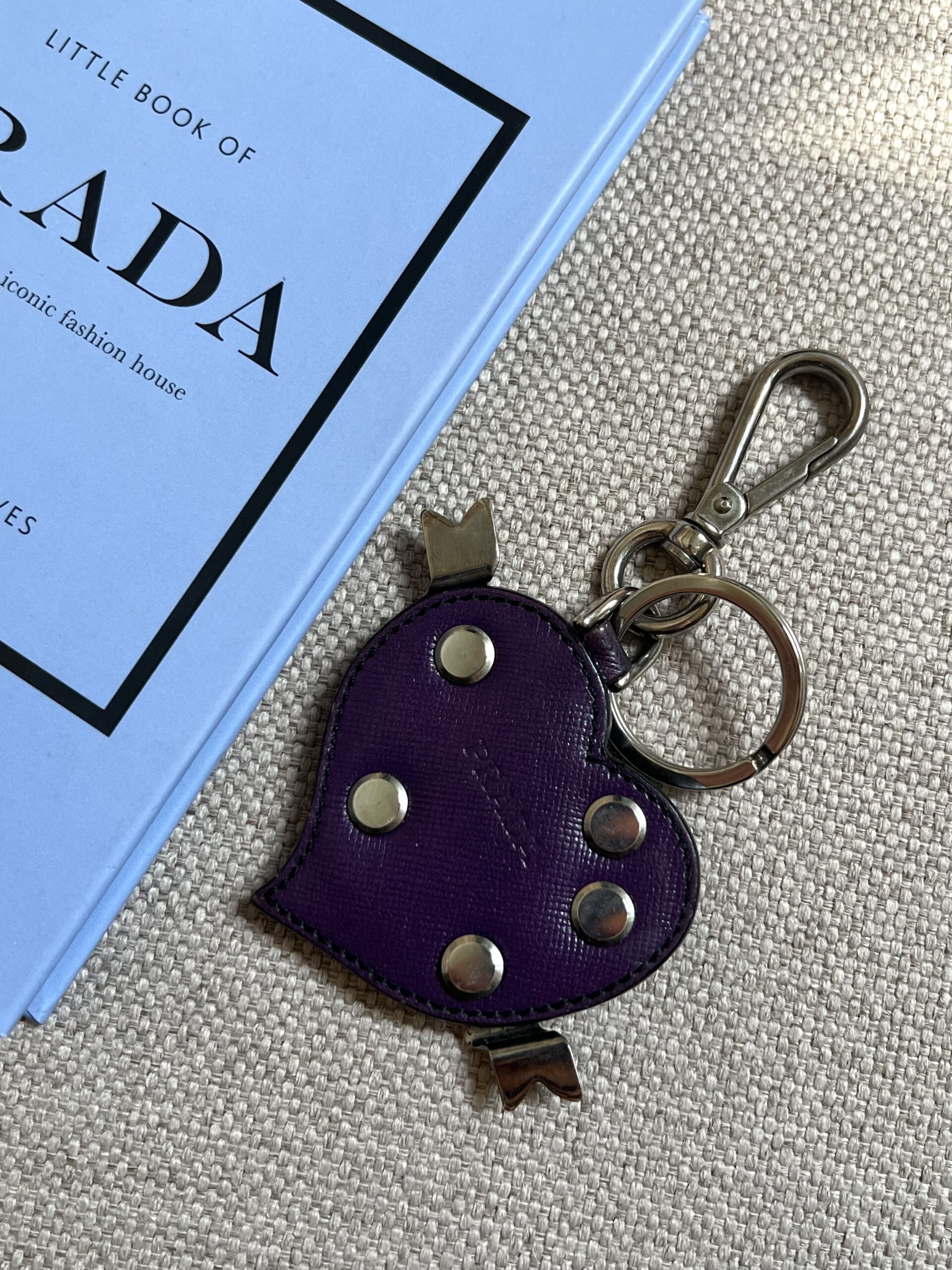 PORTACHIAVI CUORE PRADA