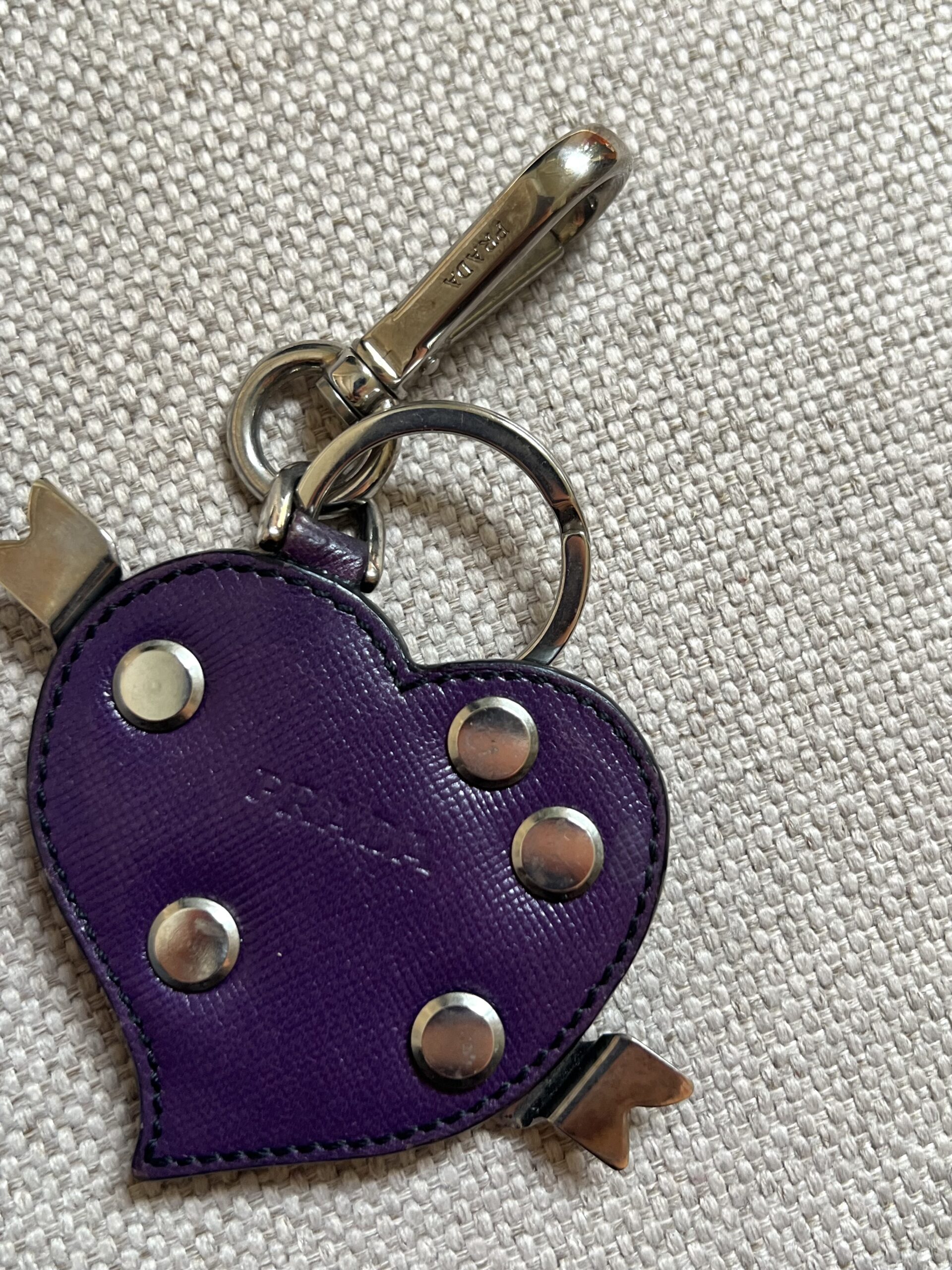 PORTACHIAVI CUORE PRADA