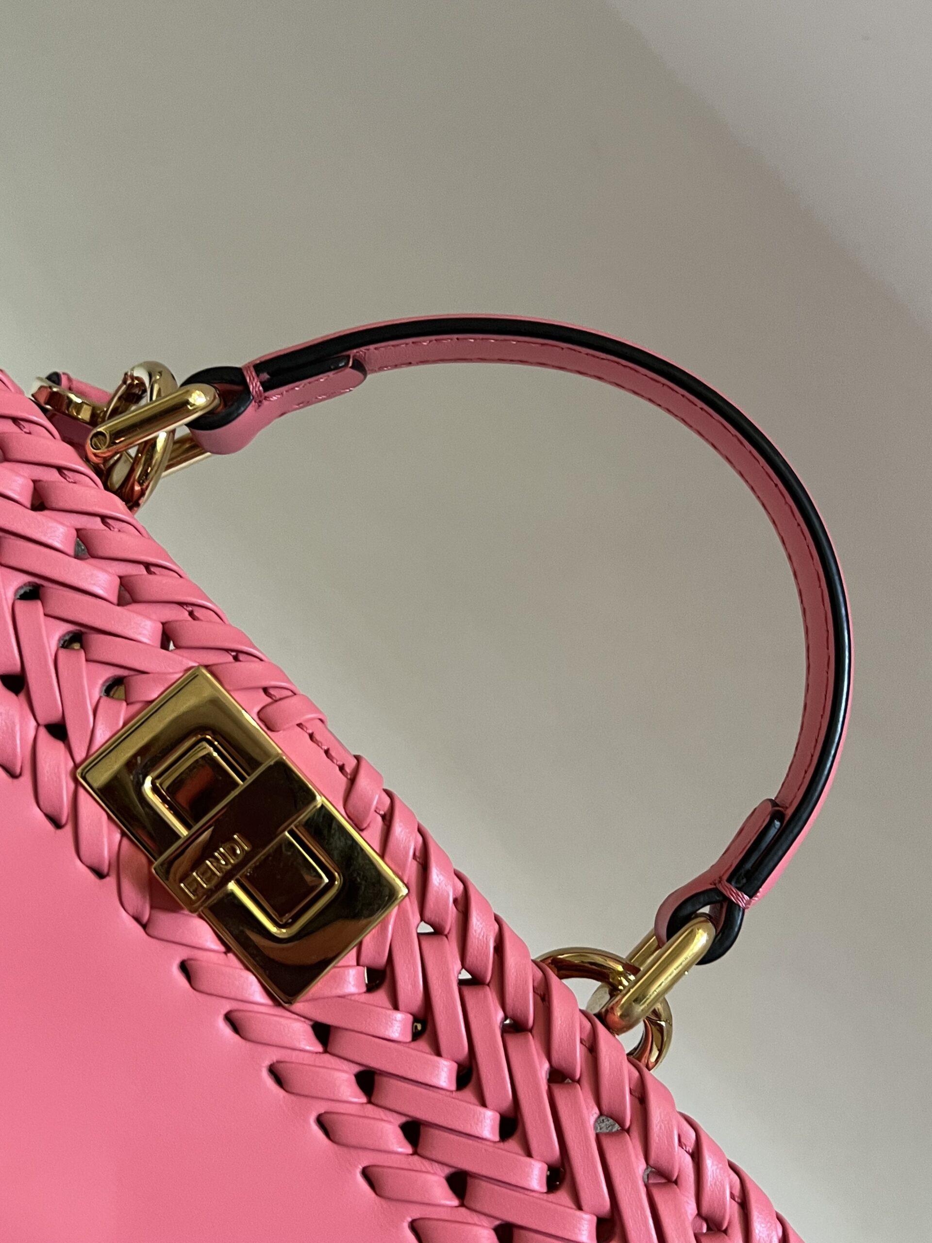 BORSA PEEKABOO ISEEU SMALL FENDI