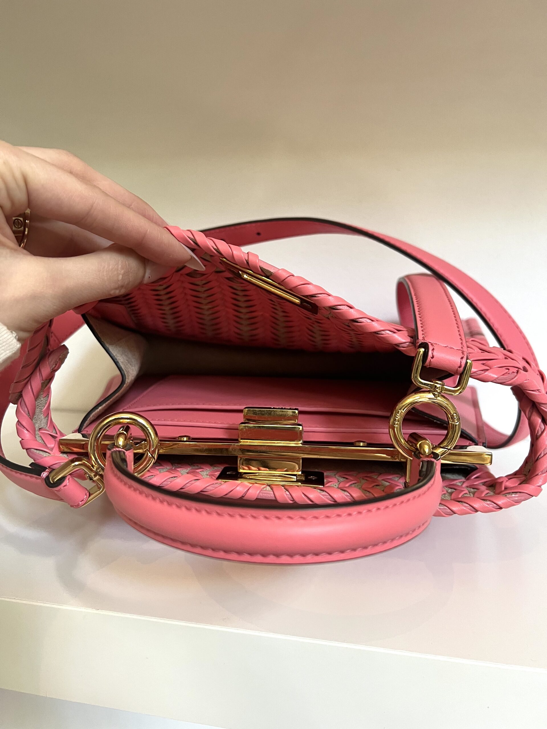 BORSA PEEKABOO ISEEU SMALL FENDI