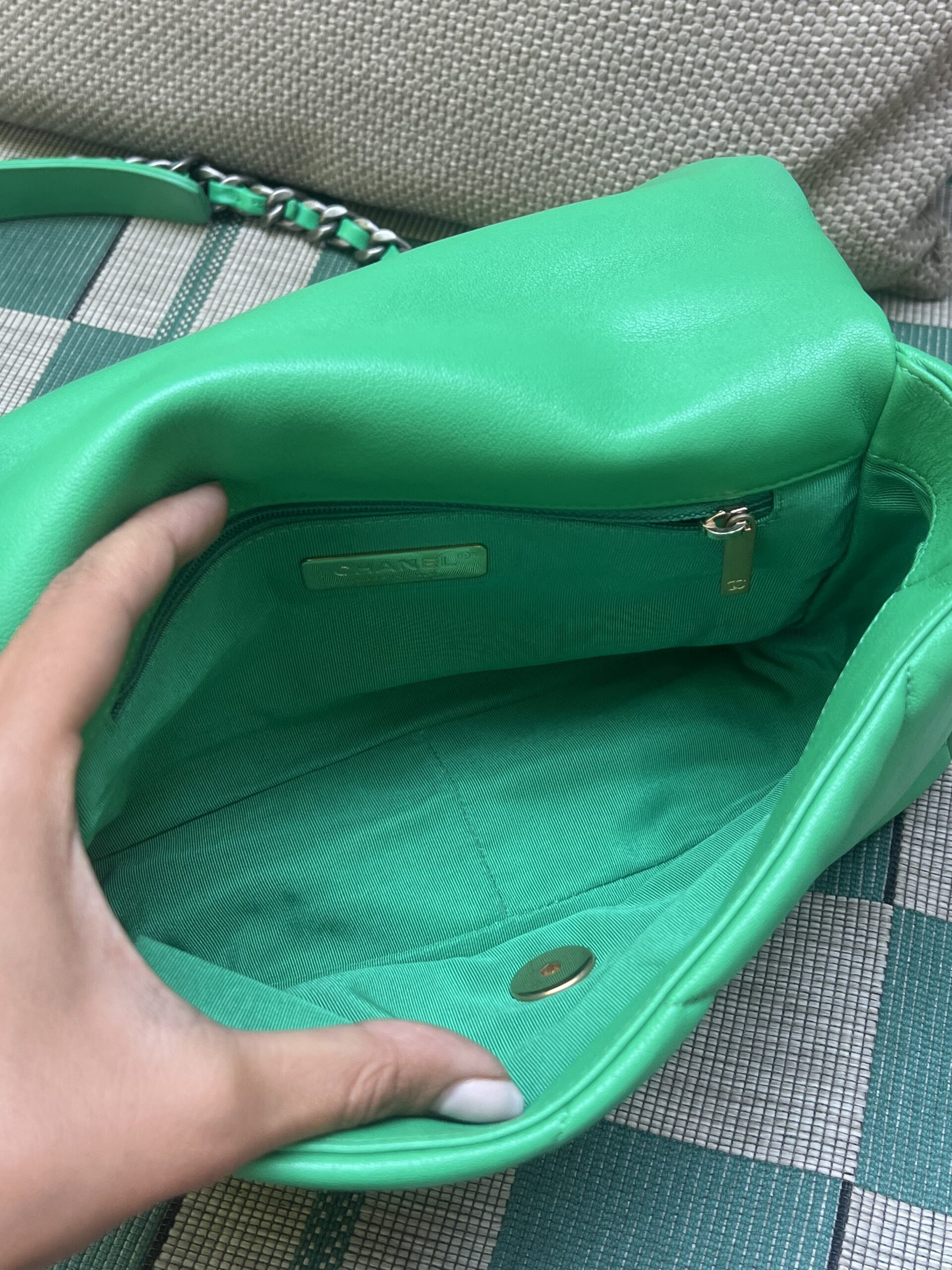 BORSA 19 MEDIA IN PELLE CHANEL