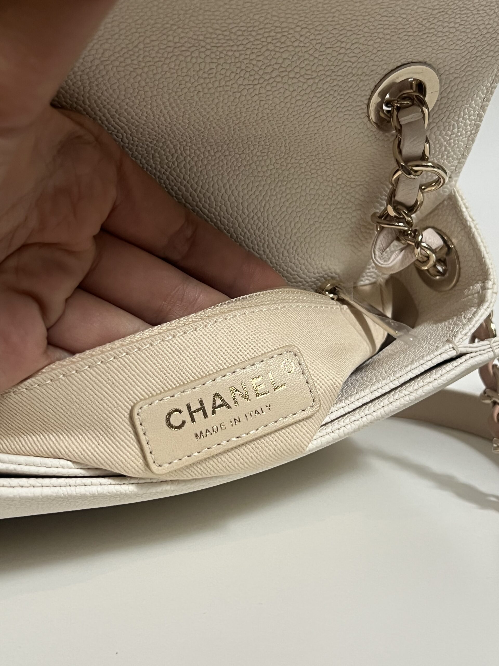BORSA CON MANICO IN PELLE CHANEL