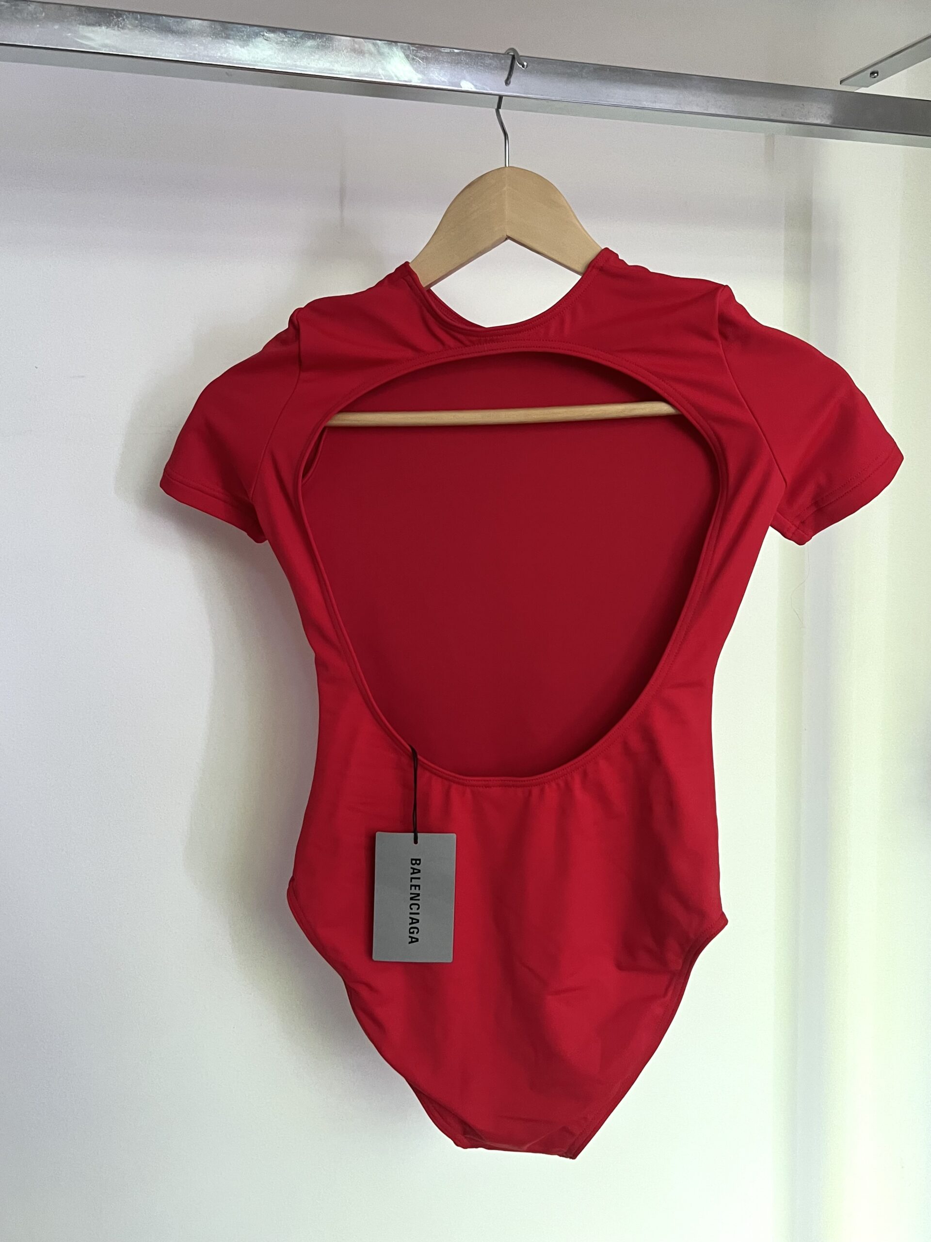 T-SHIRT ROSSA BALENCIAGA