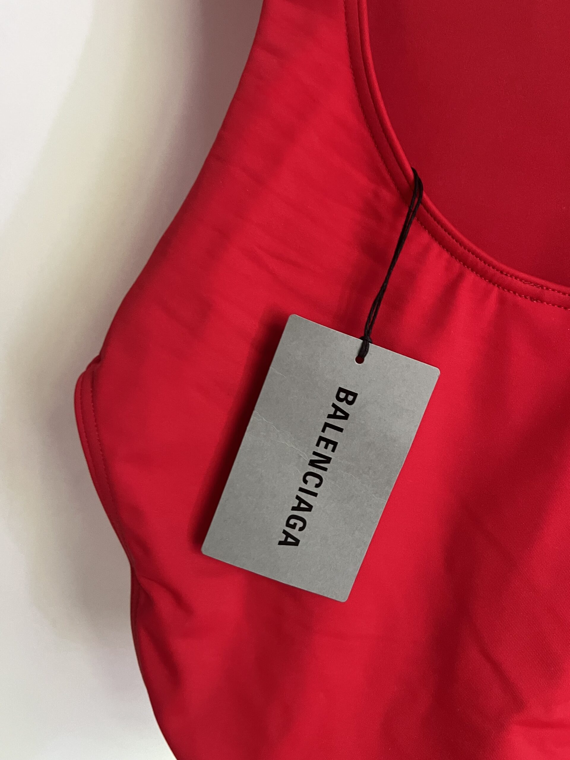T-SHIRT ROSSA BALENCIAGA