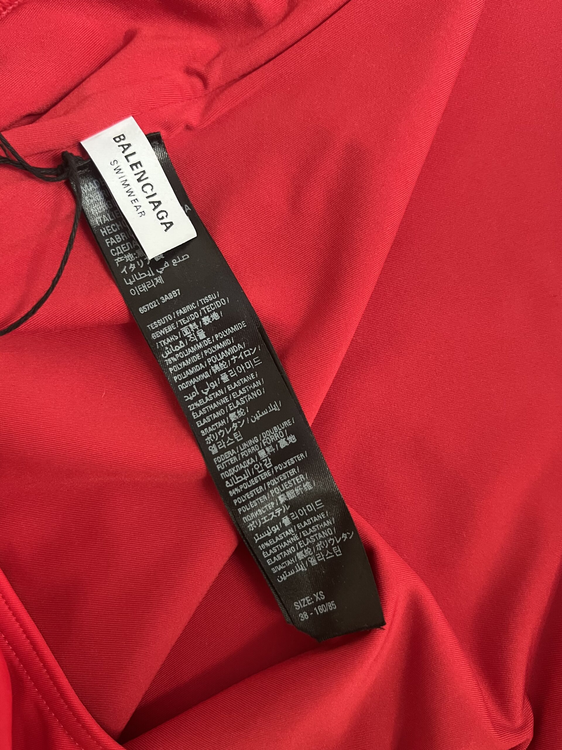 T-SHIRT ROSSA BALENCIAGA