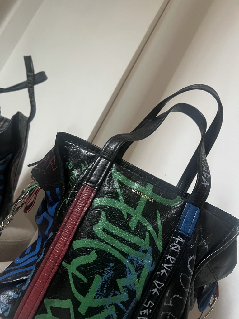 BORSA BAZAR IN PELLE GRAFFITI BALENCIAGA