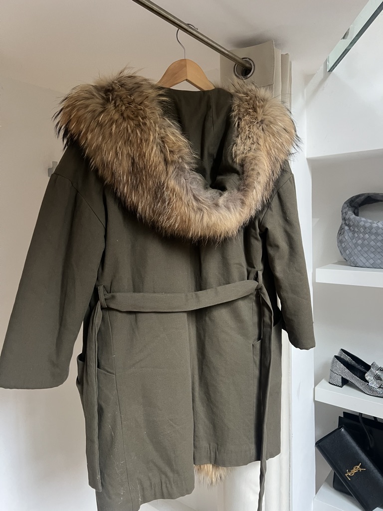 PARKA CON PELO AVADORE
