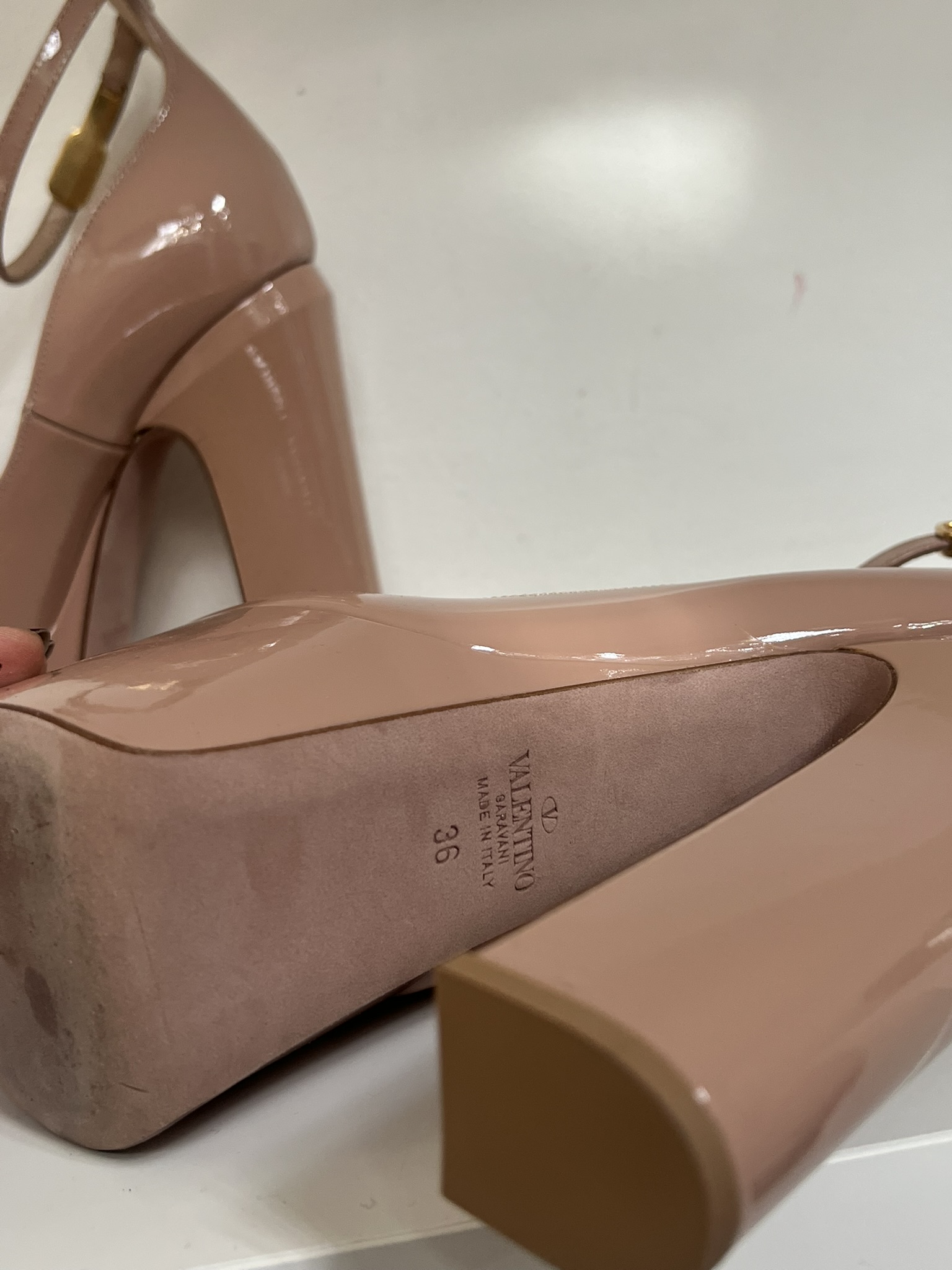 PUMPS PRISCILLA CON PLATEAU VALENTINO