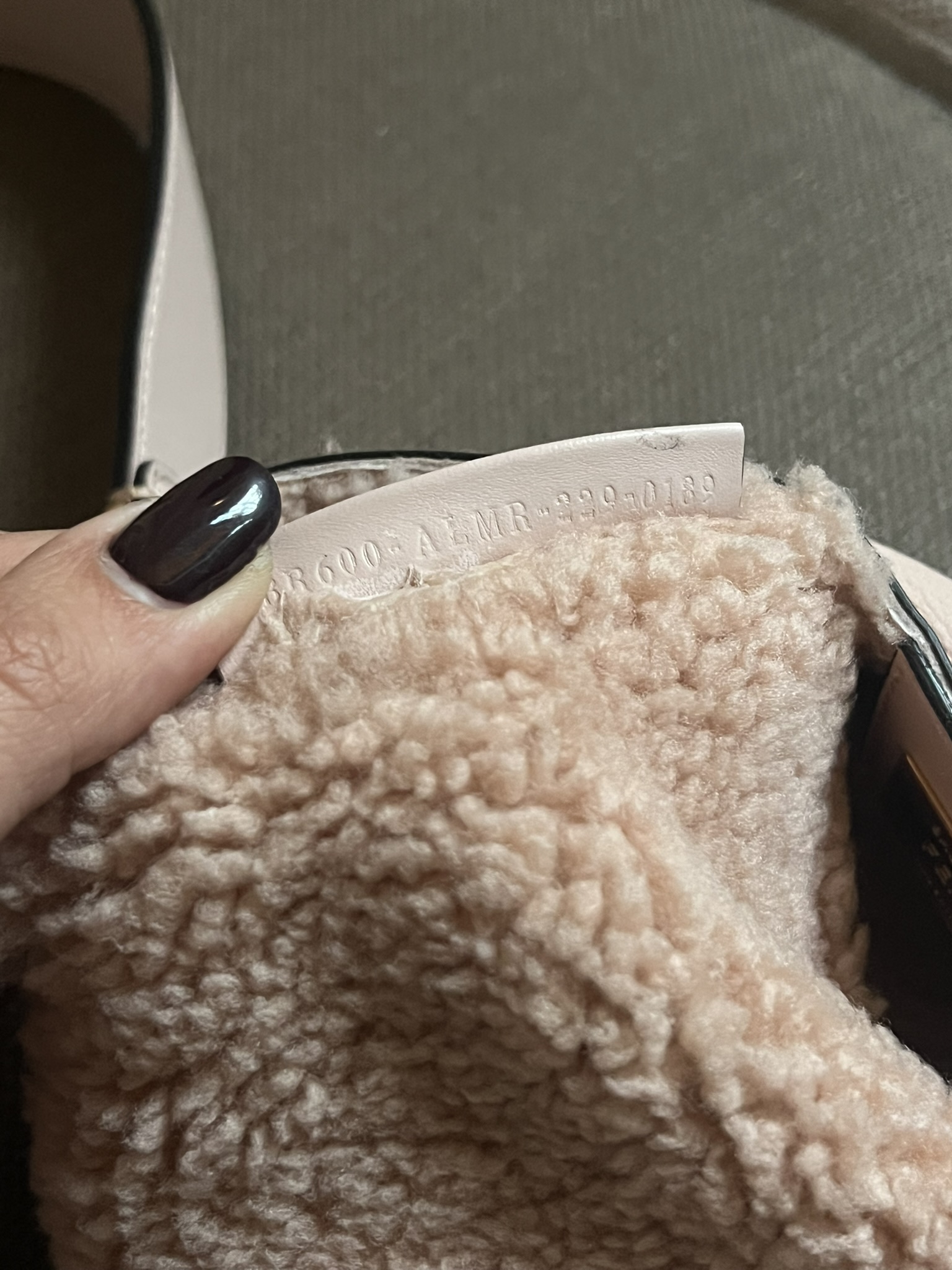 BORSA BAGUETTE MONTONE FENDI