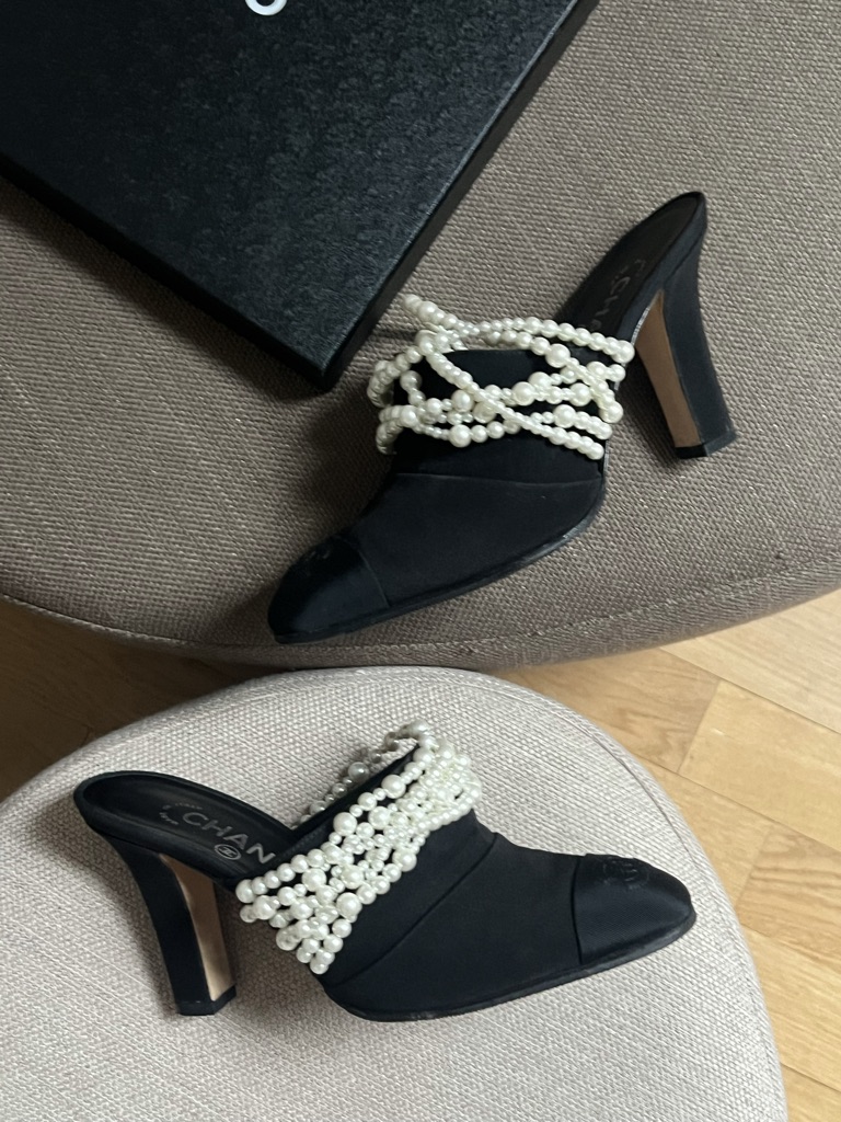 SABOT CON TACCO E PERLE CHANEL