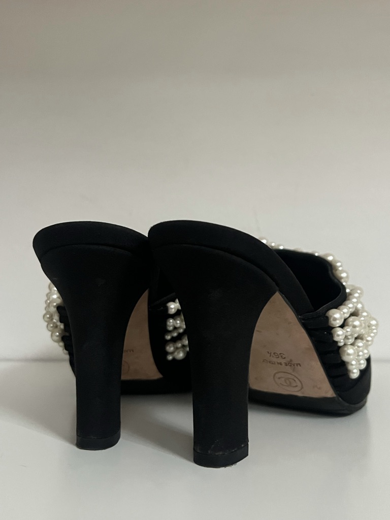 SABOT CON TACCO E PERLE CHANEL