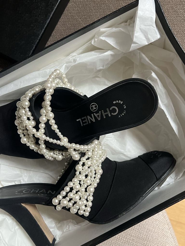 SABOT CON TACCO E PERLE CHANEL