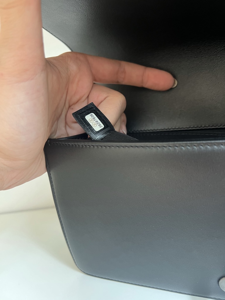 BORSA BOY MEDIA IN PELLE CHANEL