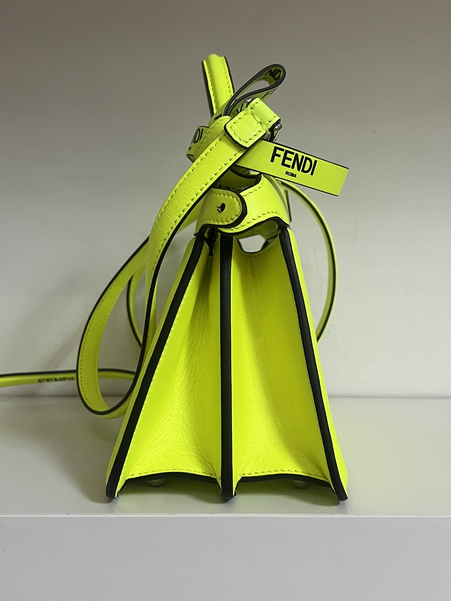 BORSA PEEKABOO ISEE U FENDI