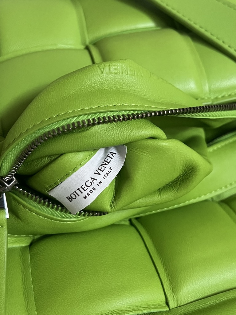 BORSA PADDED CASSETTE BOTTEGA VENETA