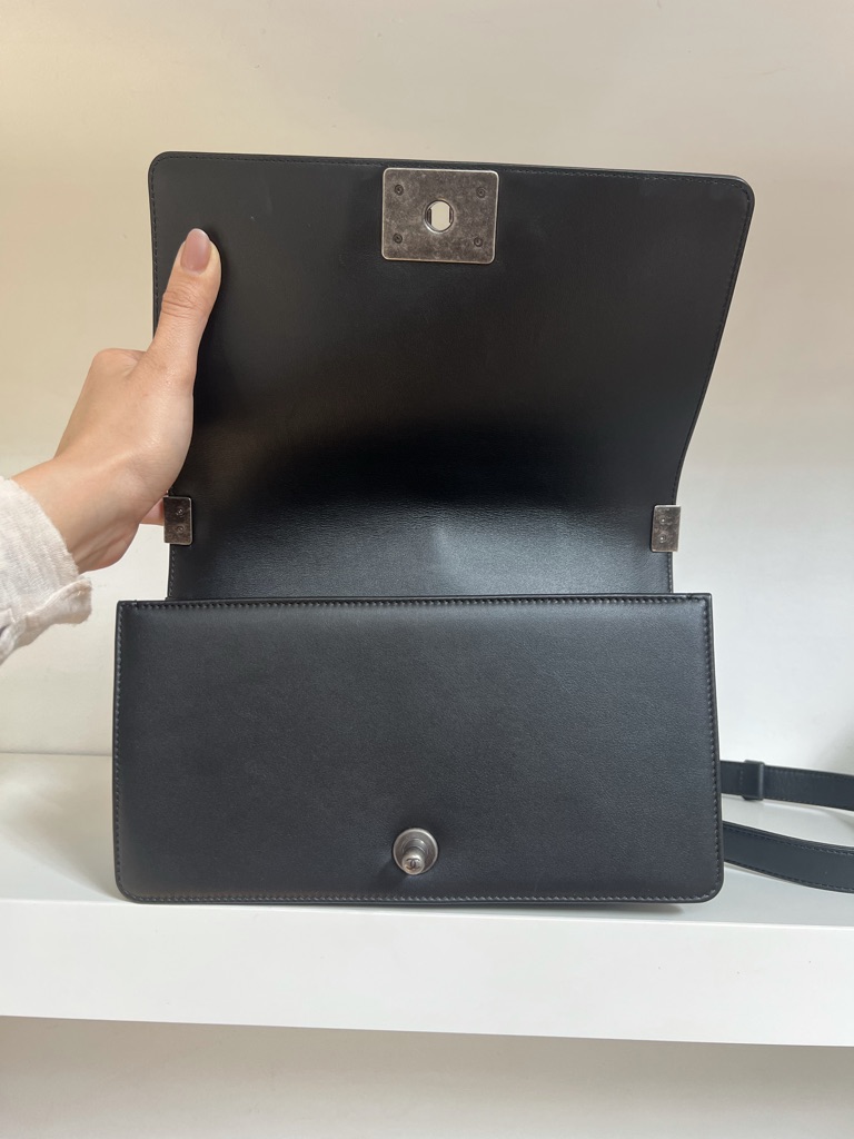 BORSA BOY MEDIA IN PELLE CHANEL