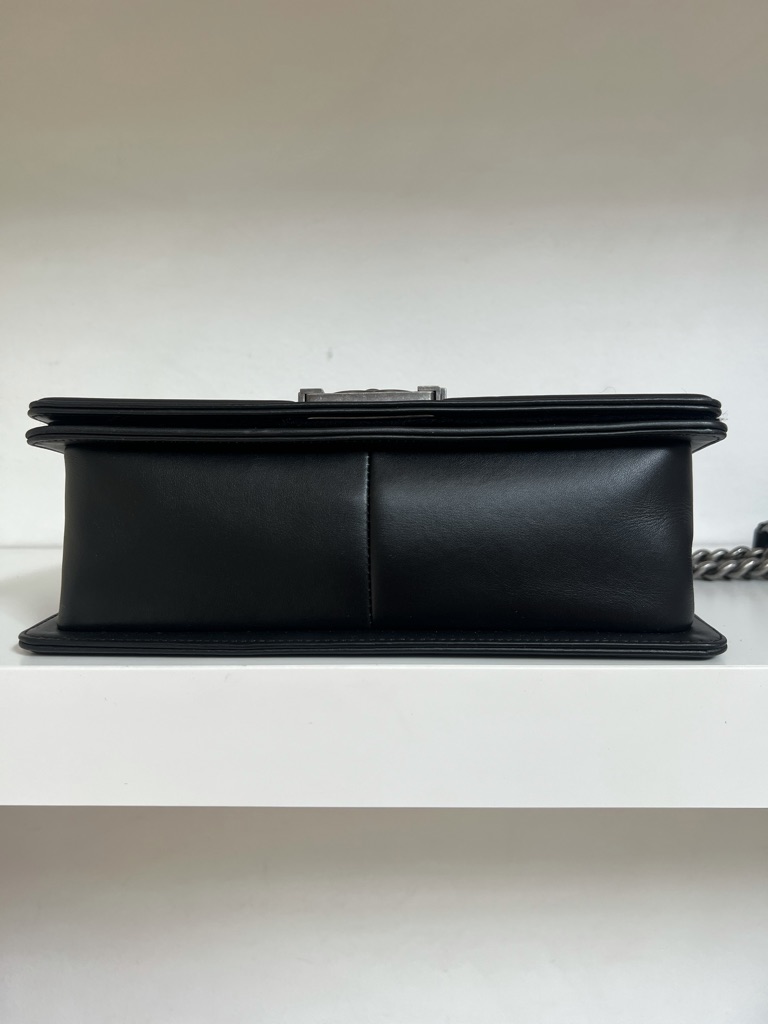 BORSA BOY MEDIA IN PELLE CHANEL