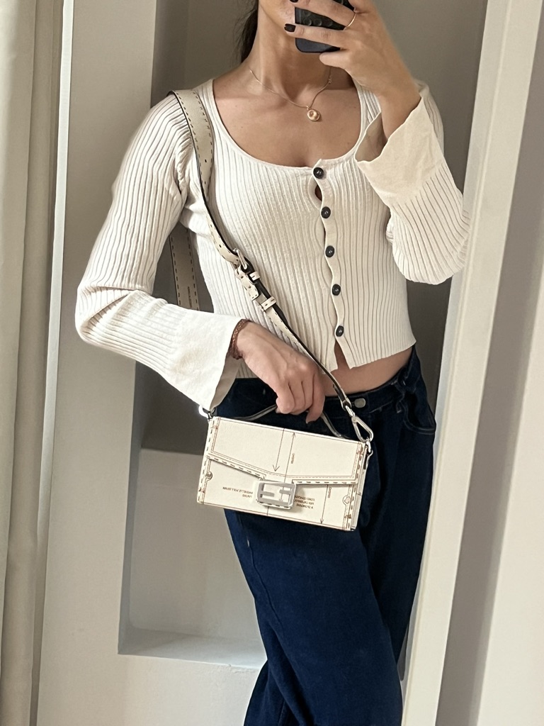 BORSA BAGUETTE SOFT TRUNK FENDI