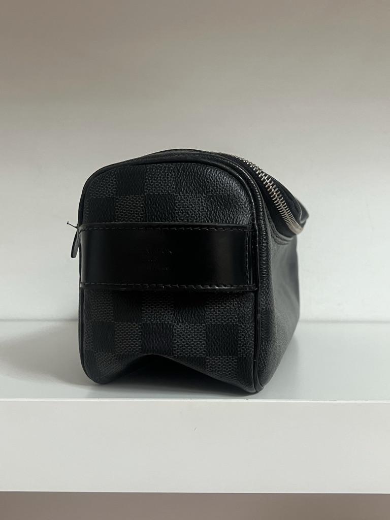TROUSSE TOILETTE LOUIS VUITTON