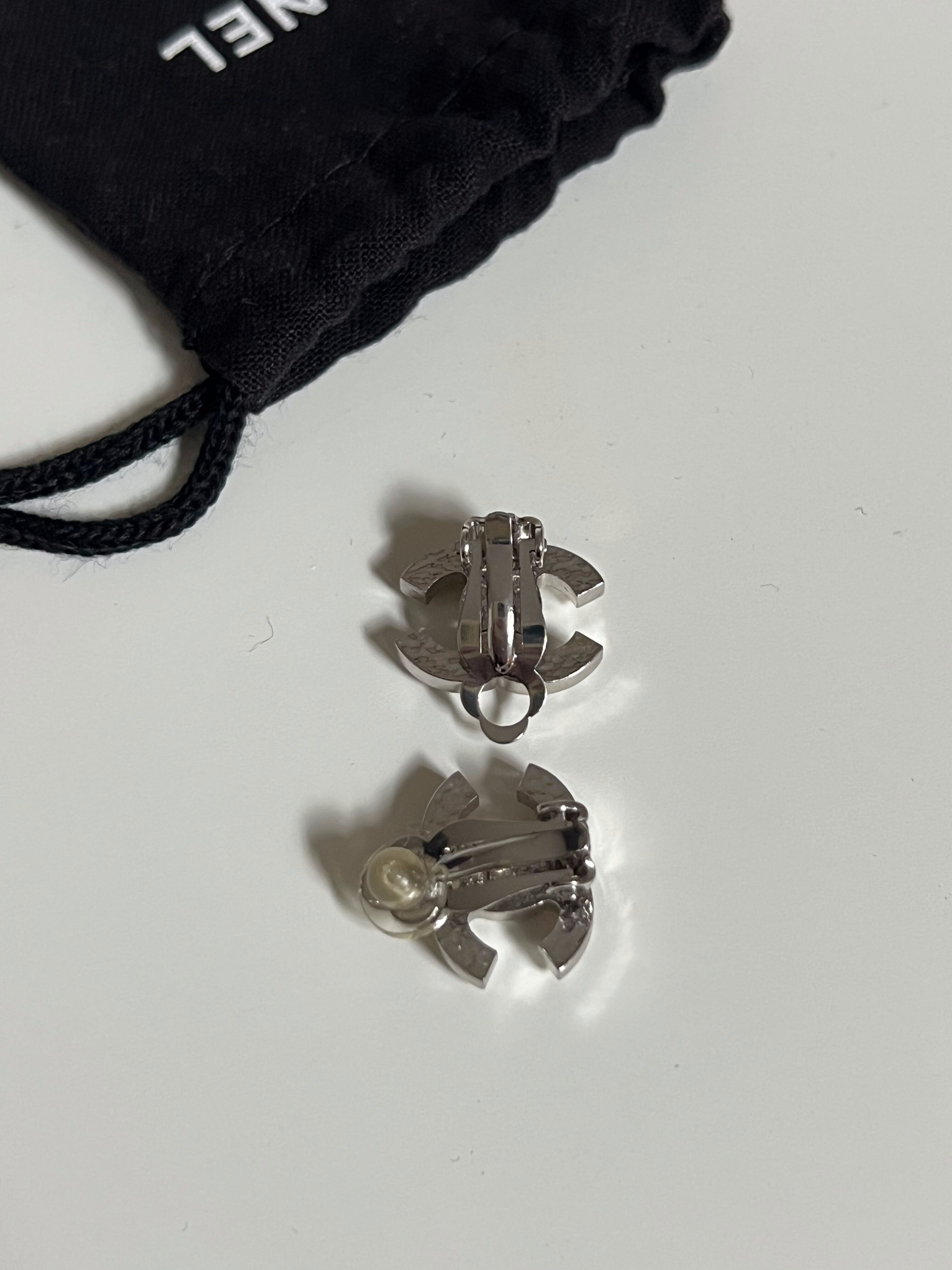 ORECCHINI CC PERLE CHANEL