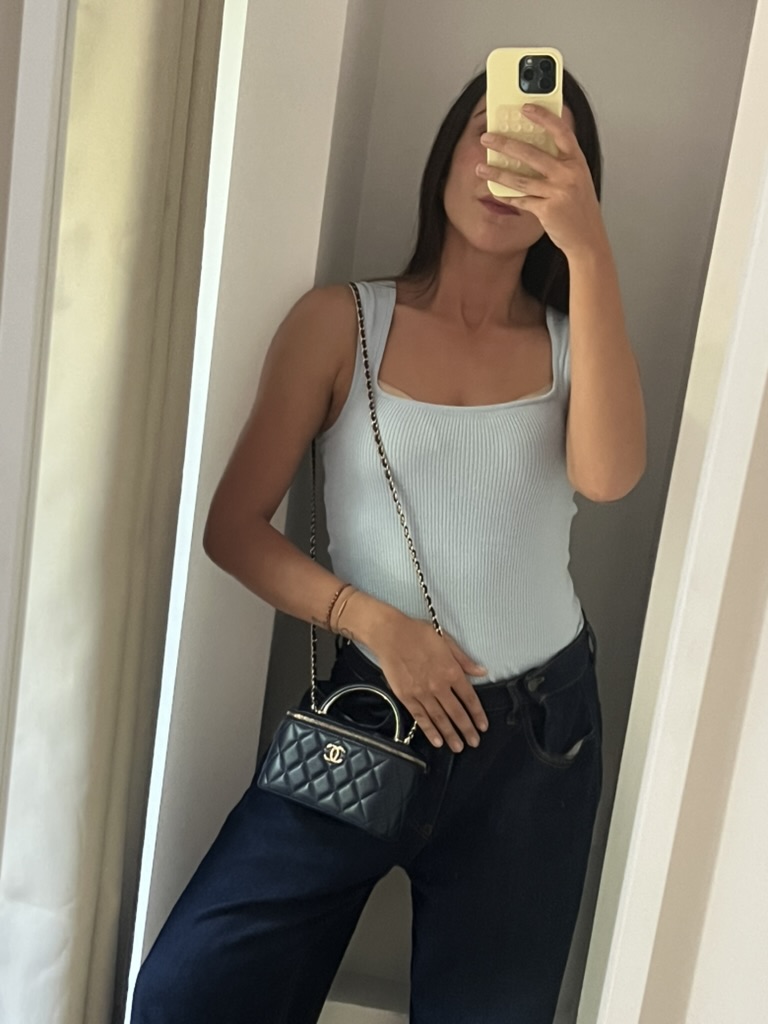 VANITY CON MANICO CHANEL