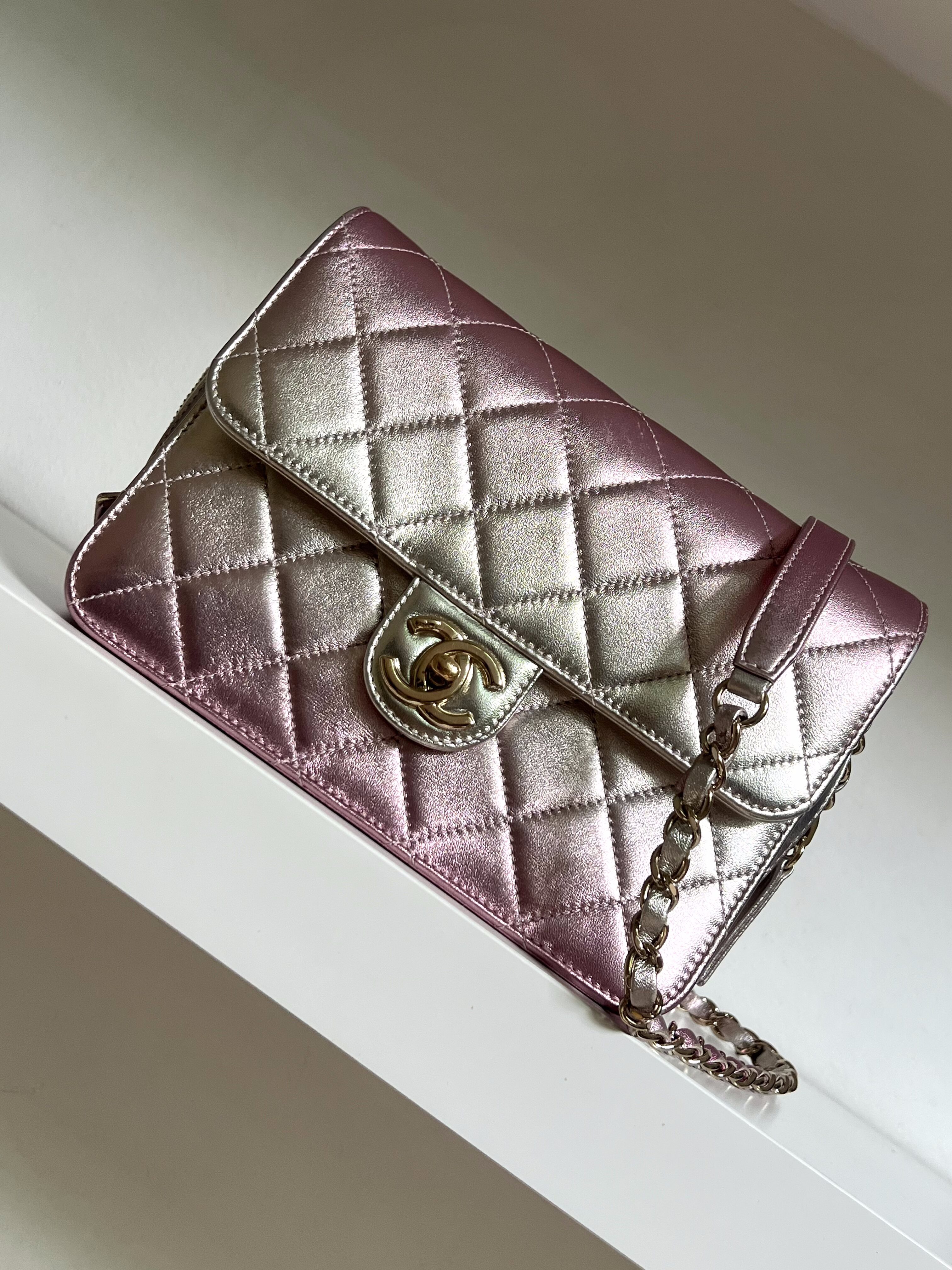 BORSA CLASSICA IRIDESCENTE CHANEL