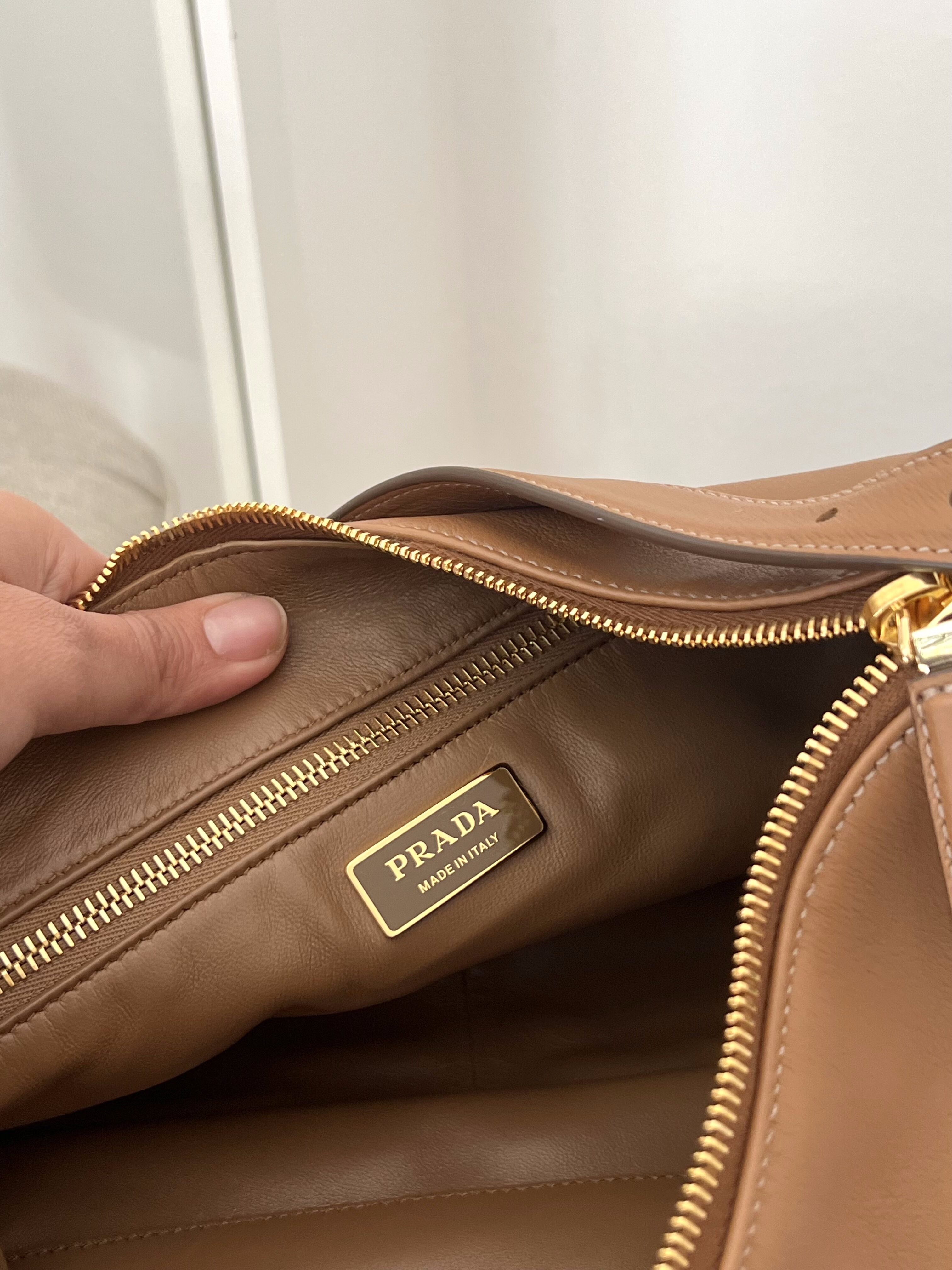 BORSA AIMEE LARGE PRADA
