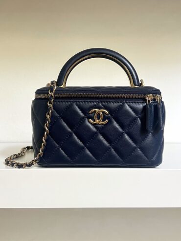 VANITY CON MANICO CHANEL