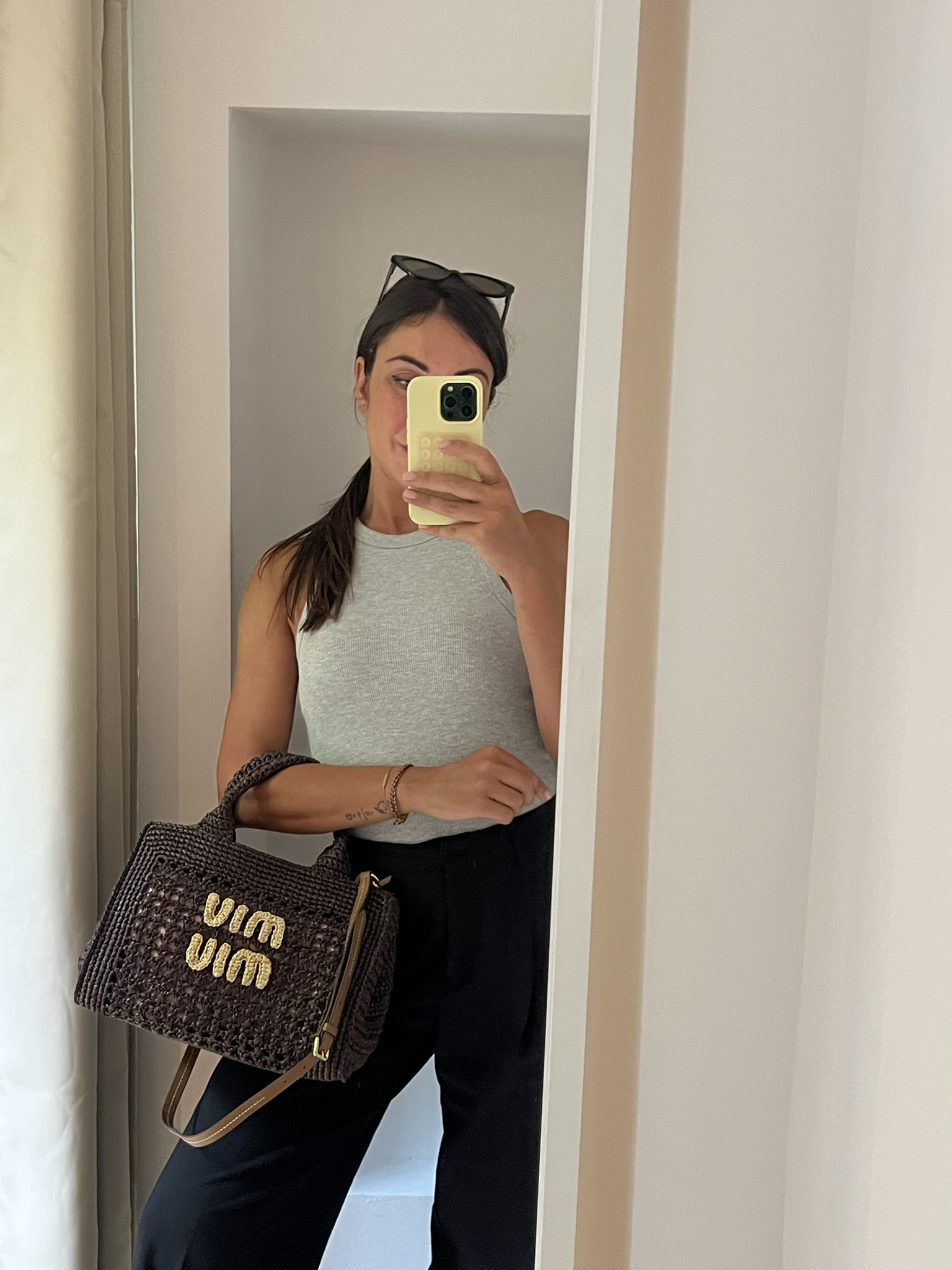 BORSA SHOPPING RAFIA MIU MIU
