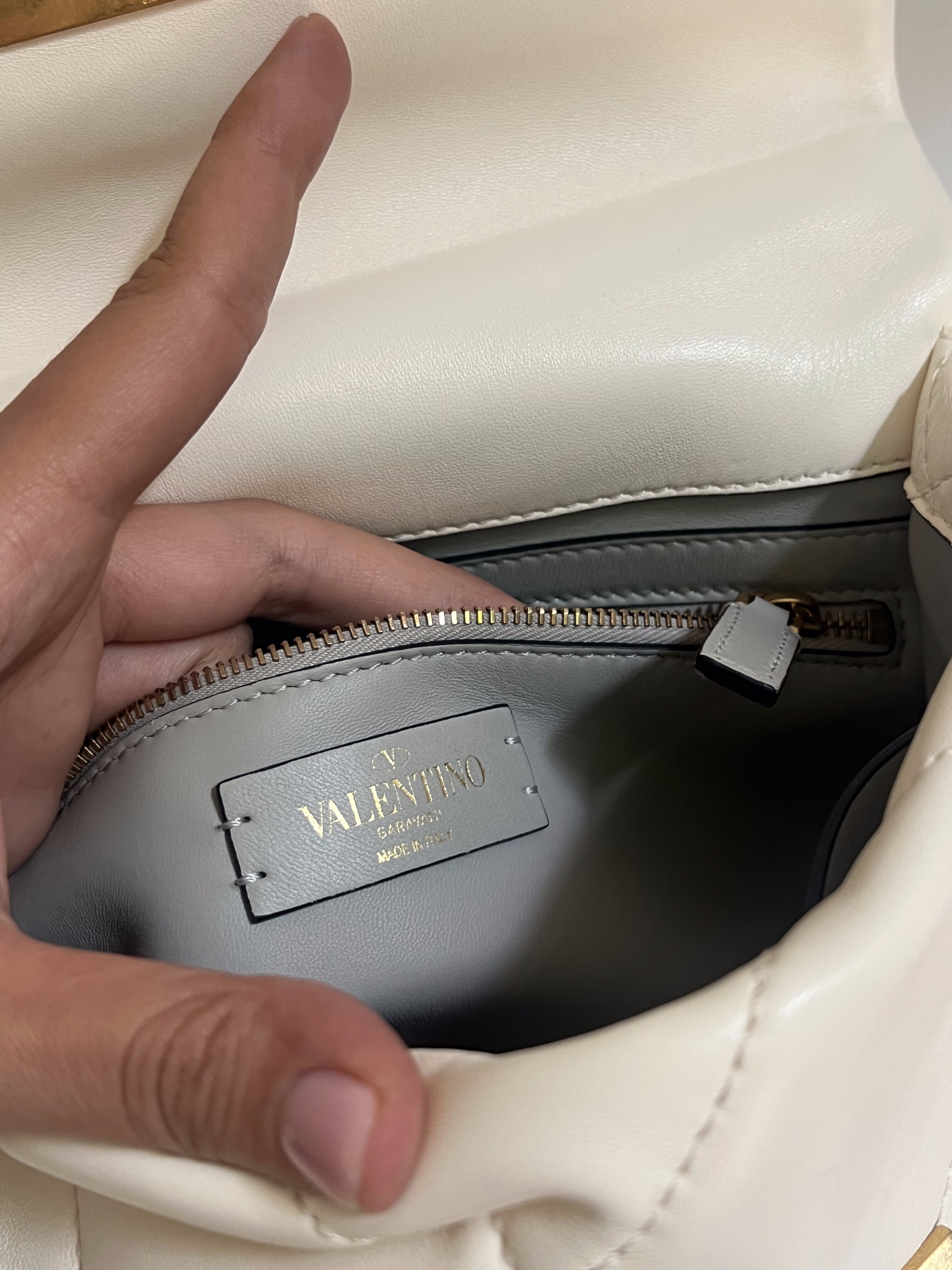 BORSA A SPALLA ROMAN STUD VALENTINO
