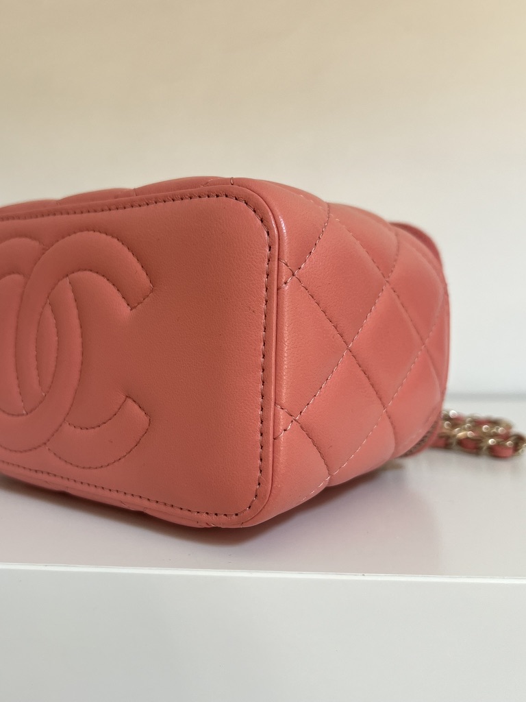 VANITY CON MANICO CHANEL