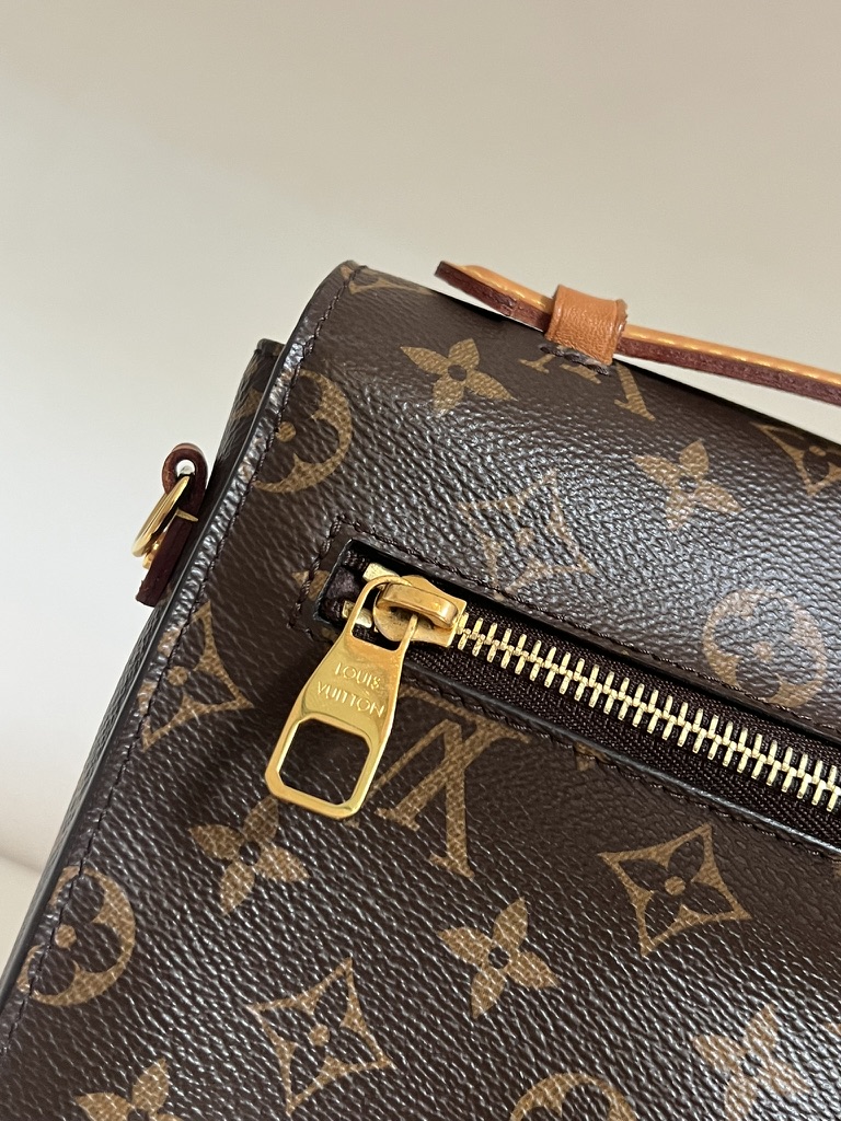 BORSA METIS MONOGRAM LOUIS VUITTON