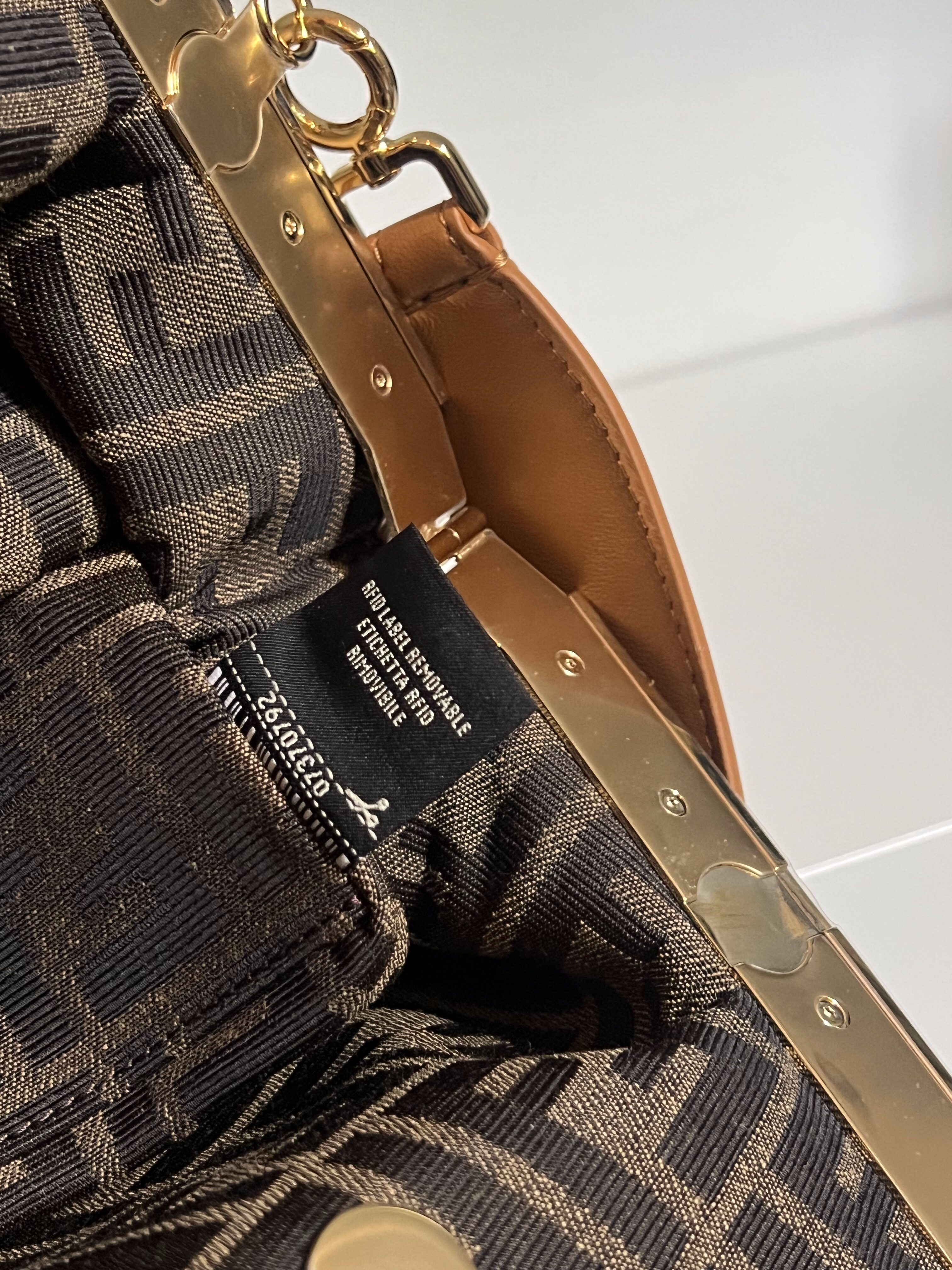 BORSA FIRST FENDI
