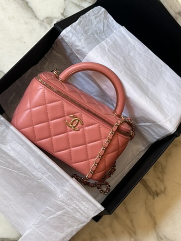 VANITY CON MANICO CHANEL