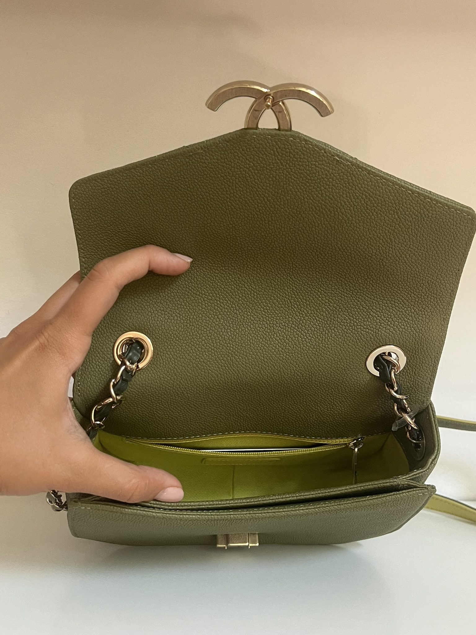 BORSA CON MANICO CHANEL