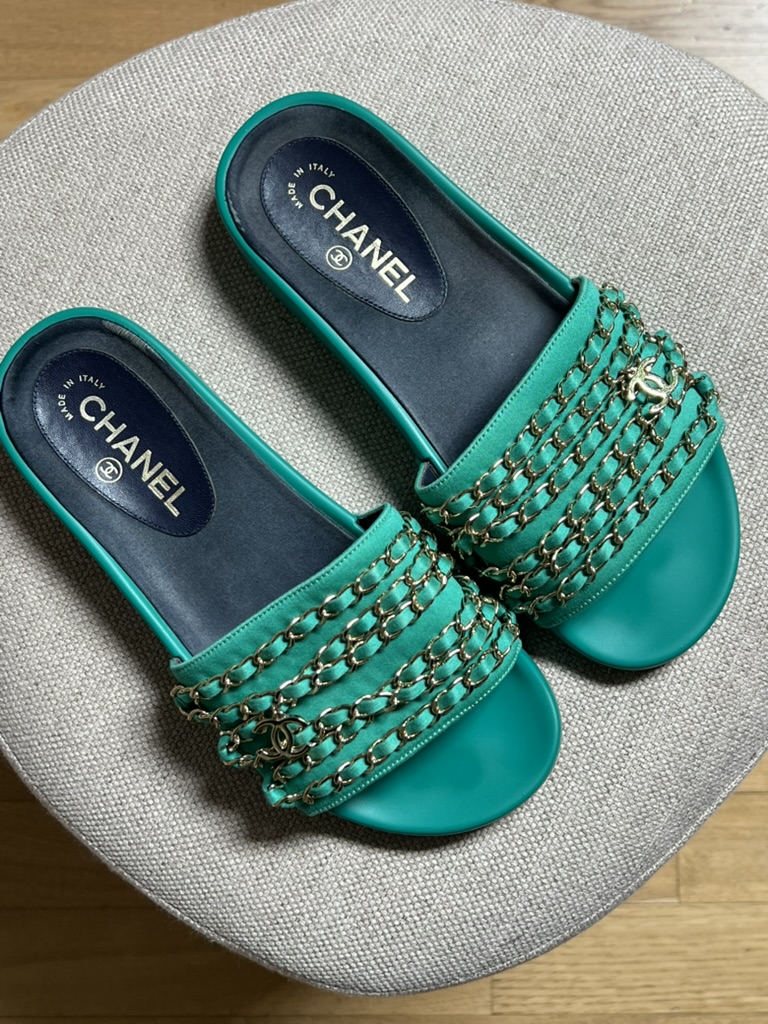 CIABATTINE IN PELLE CHANEL