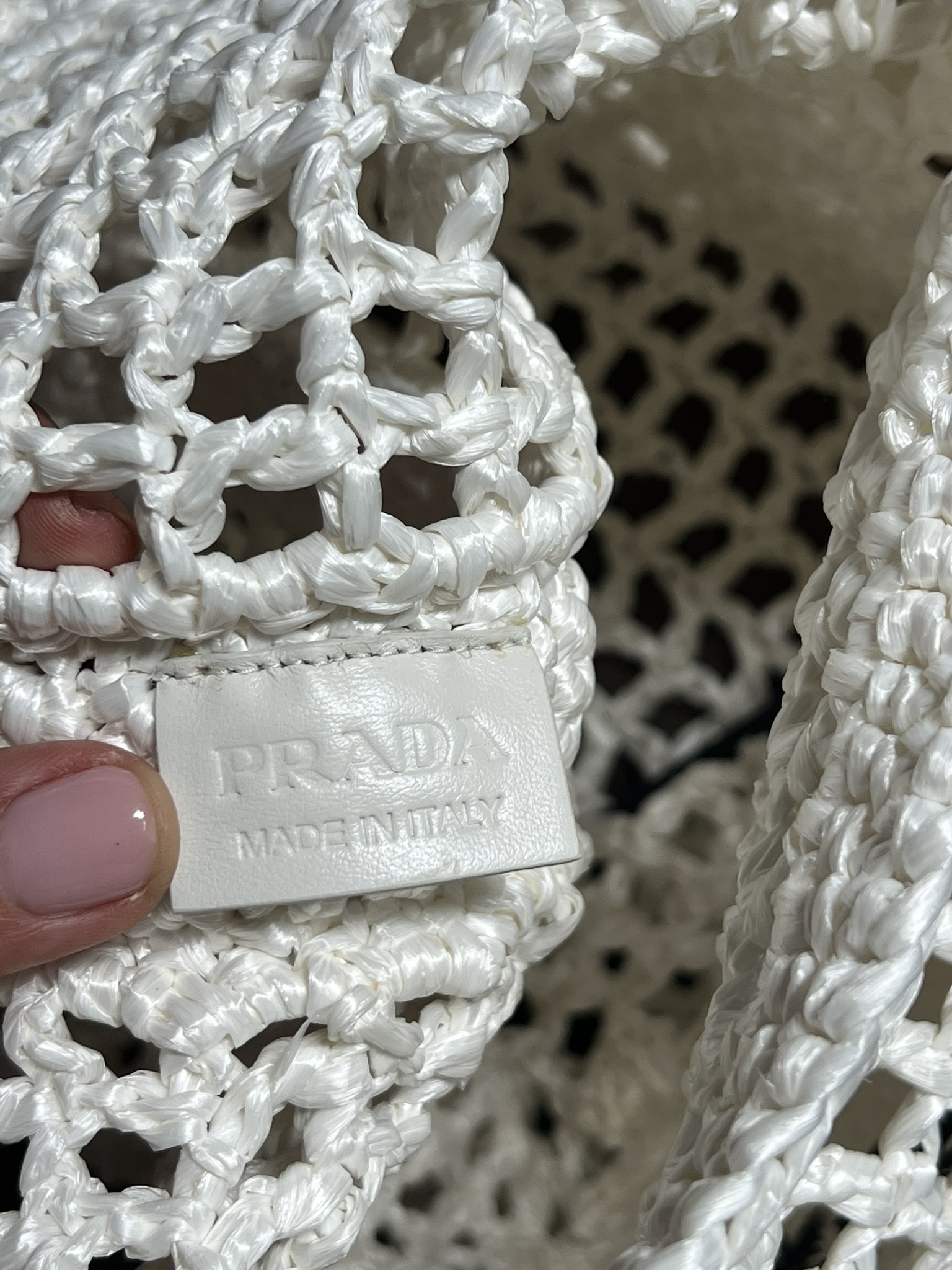SHOPPING IN CROCHET PRADA