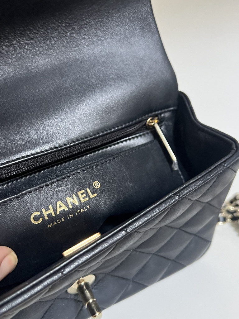 BORSA TOP HANDLE CHANEL