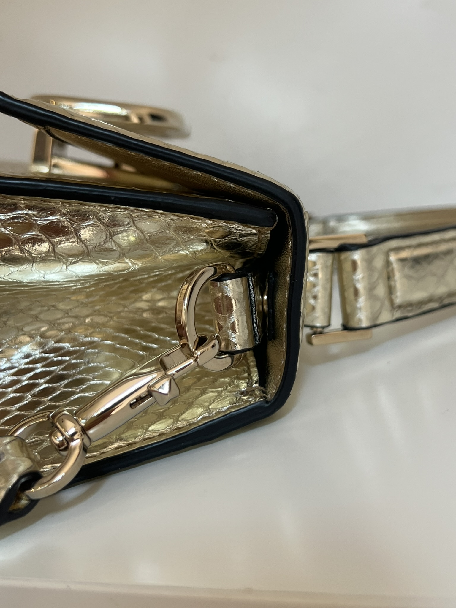 BORSA V SLING PICCOLA VALENTINO