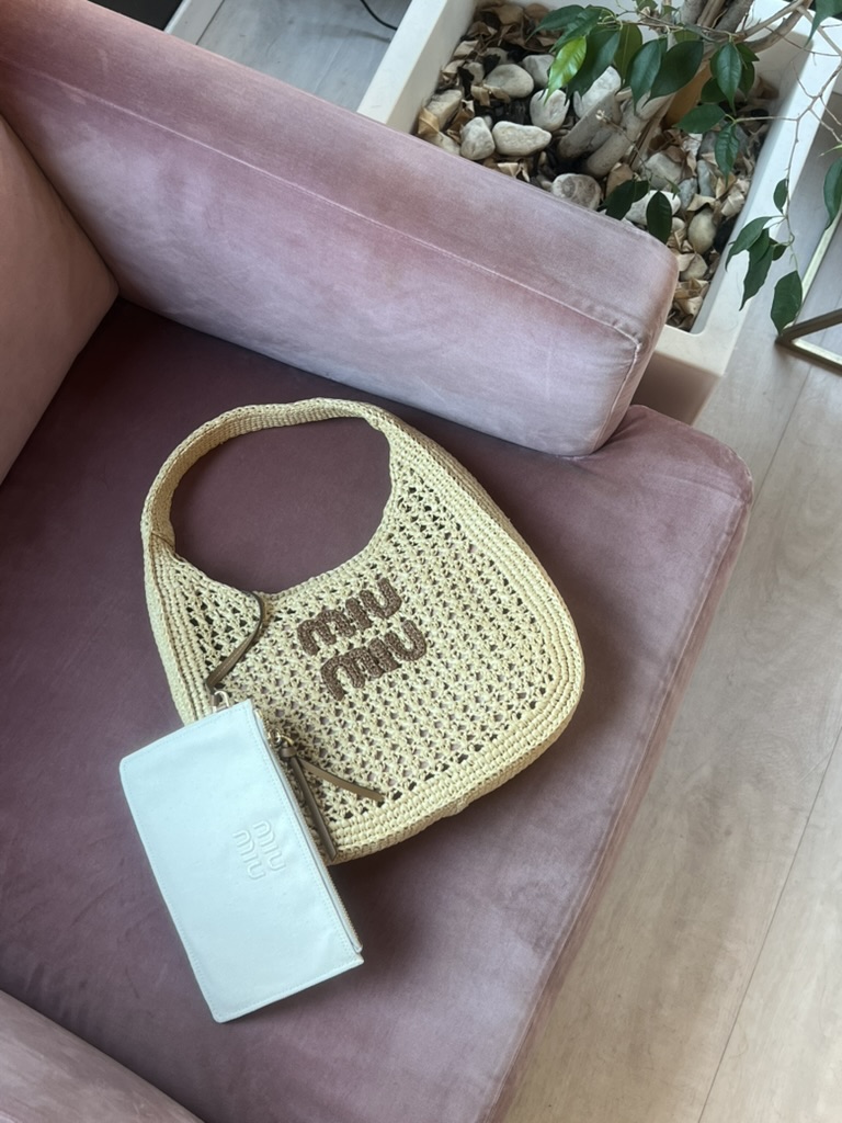 BORSA WOVEN RAFIA MIU MIU